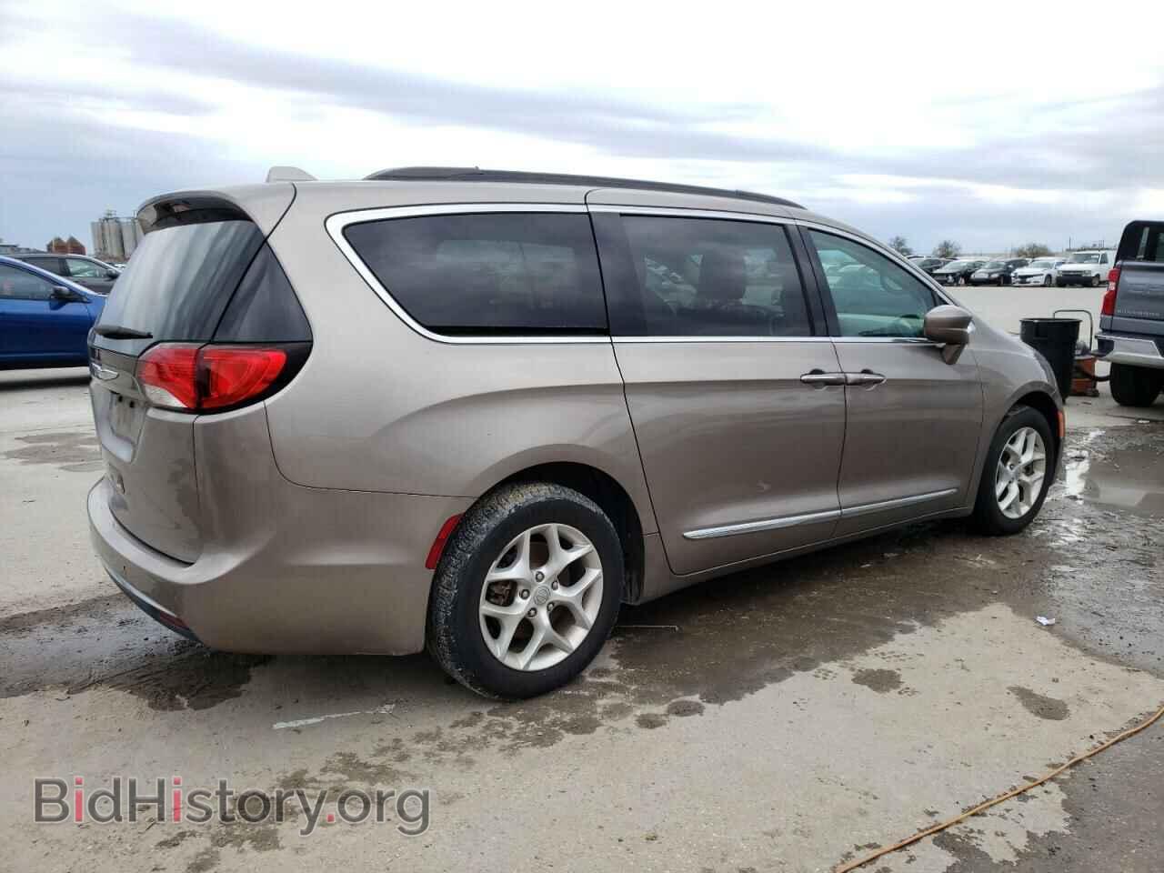 2017 CHRYSLER PACIFICA - VIN: 2C4RC1BG2HR704779 - Фото 3