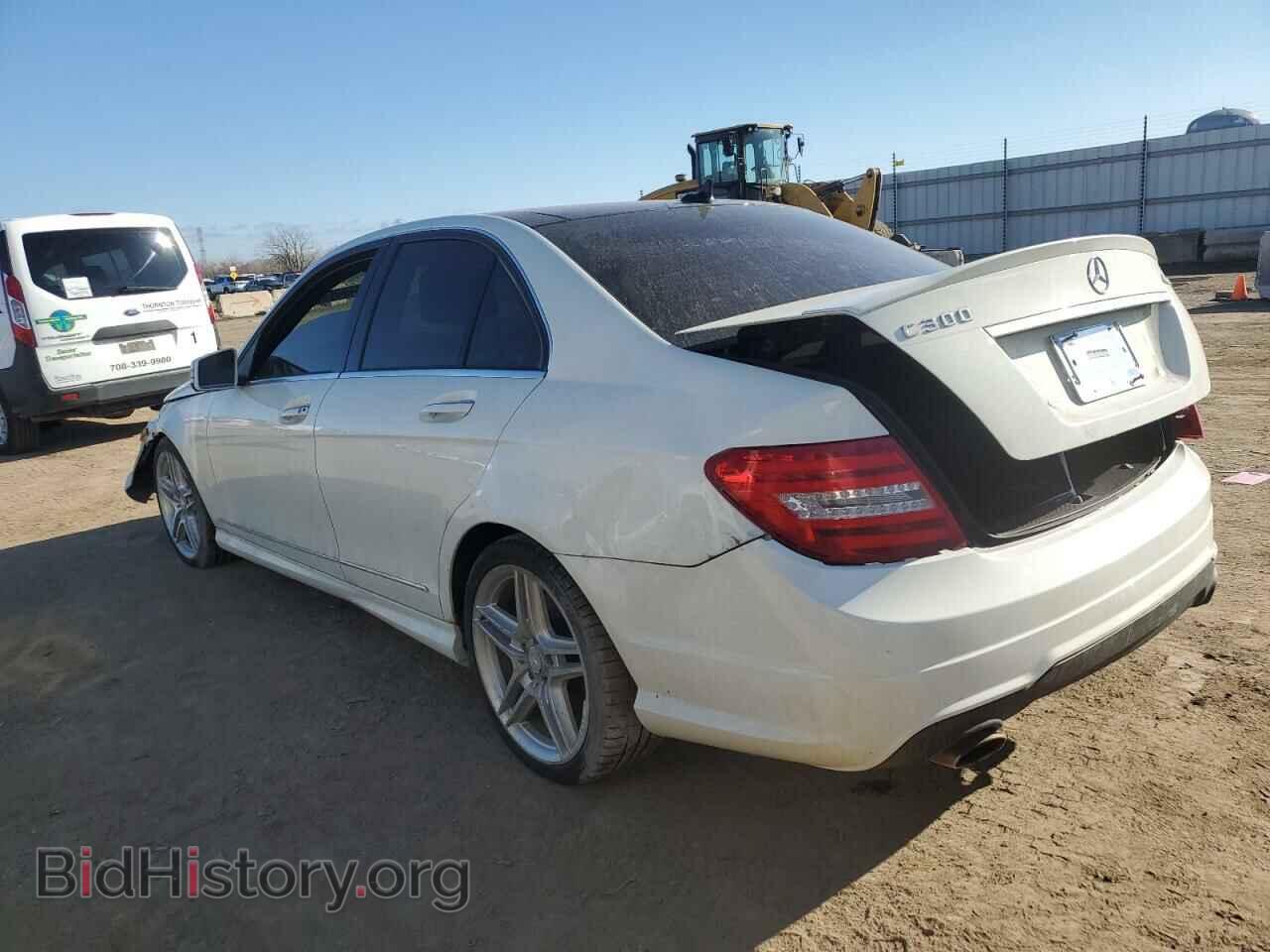2012 MERCEDES-BENZ C-CLASS - VIN: WDDGF8BB7CA650197 - Фото 2