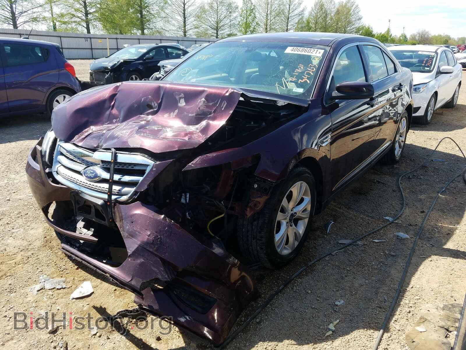 2011 FORD TAURUS - VIN: 1FAHP2EW6BG161671 - Фото 2