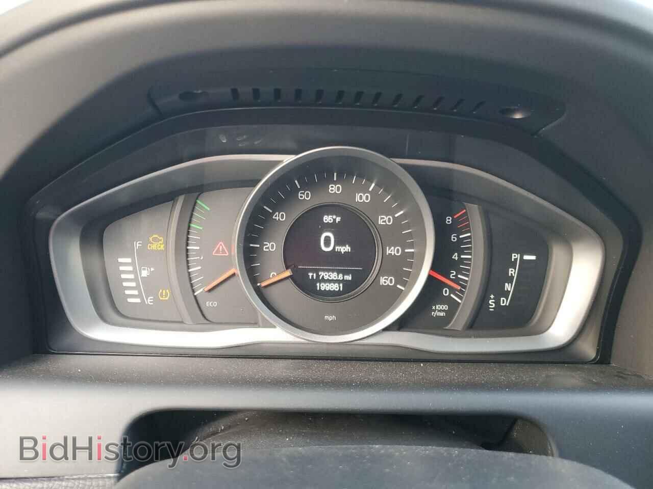 2015 VOLVO XC60 - VIN: YV440MDJ9F2684567 - Фото 9