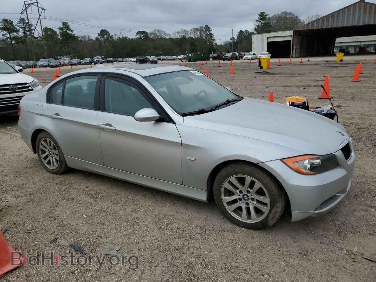 2007 BMW 3 SERIES - VIN: WBAVA33577PV64366 - Фото 4