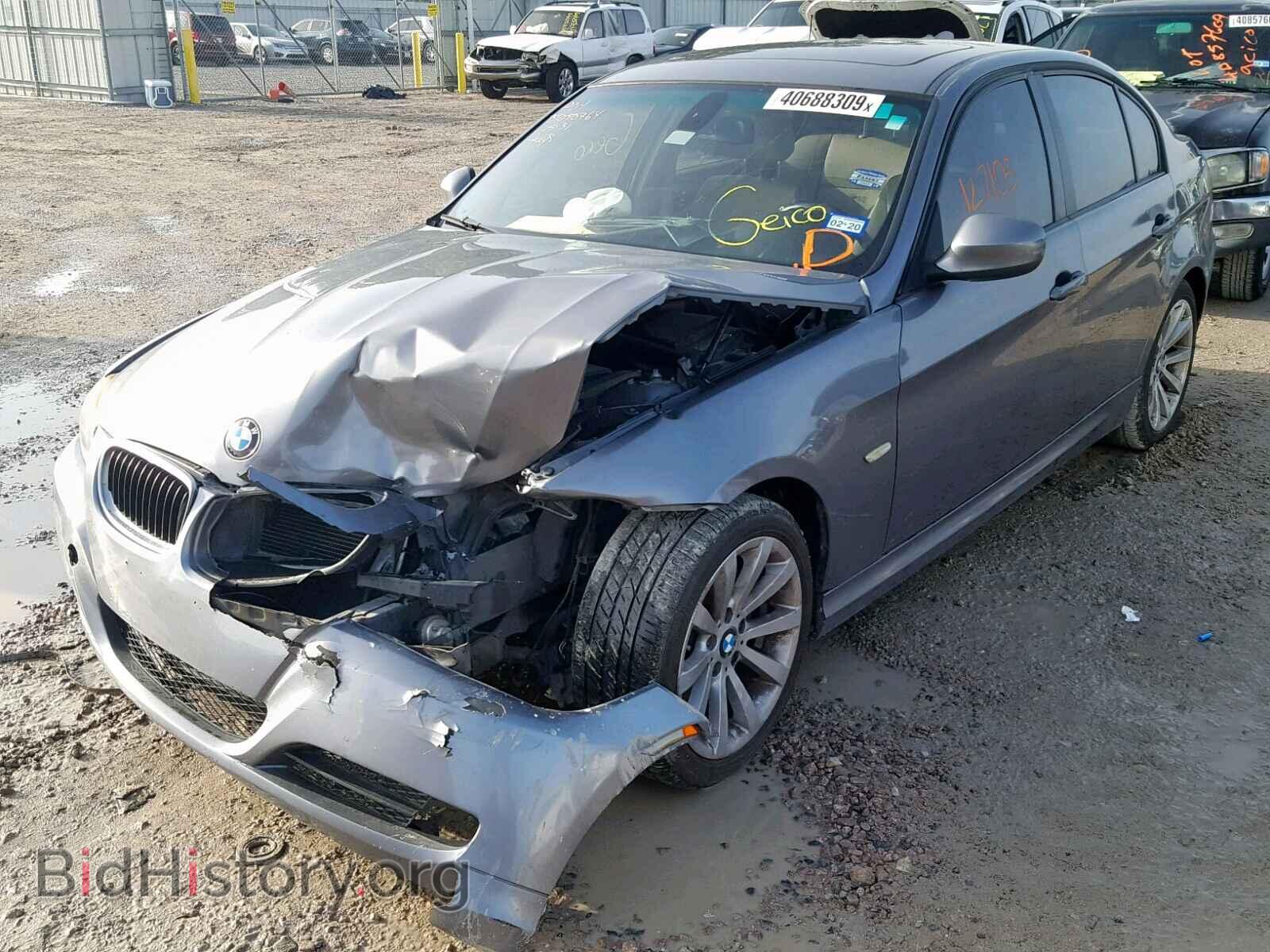 2011 BMW 328 I - VIN: WBAPH7C53BE676467 - Фото 2