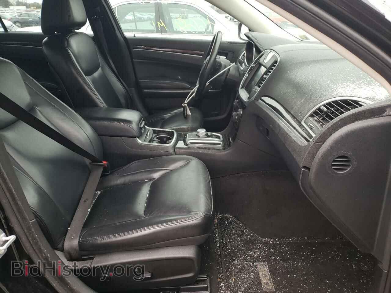 2016 CHRYSLER 300 - VIN: 2C3CCARG2GH230711 - Фото 5