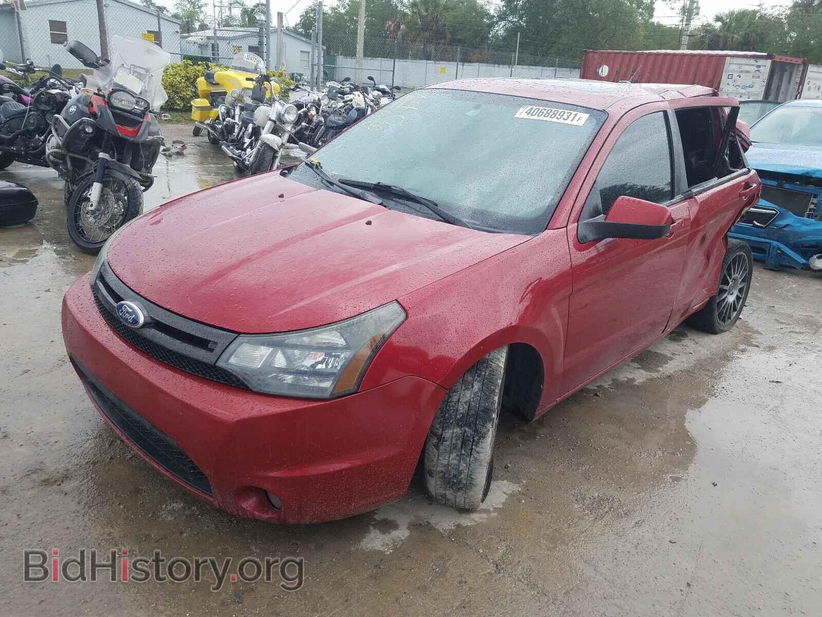 2011 FORD FOCUS - VIN: 1FAHP3GN5BW135580 - Photo 2