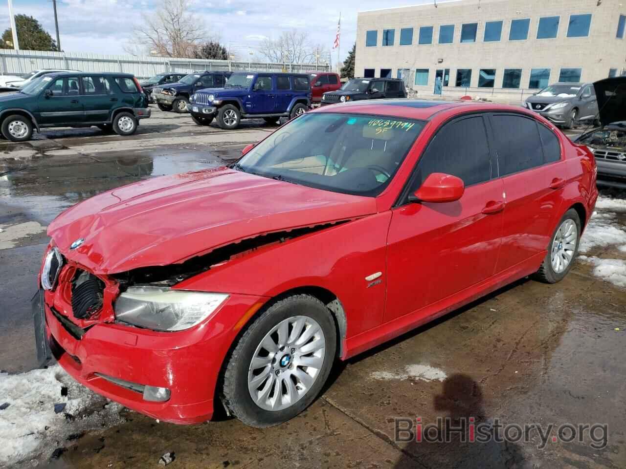 Photo WBAPK73509A454777 - BMW 3 SERIES 2009