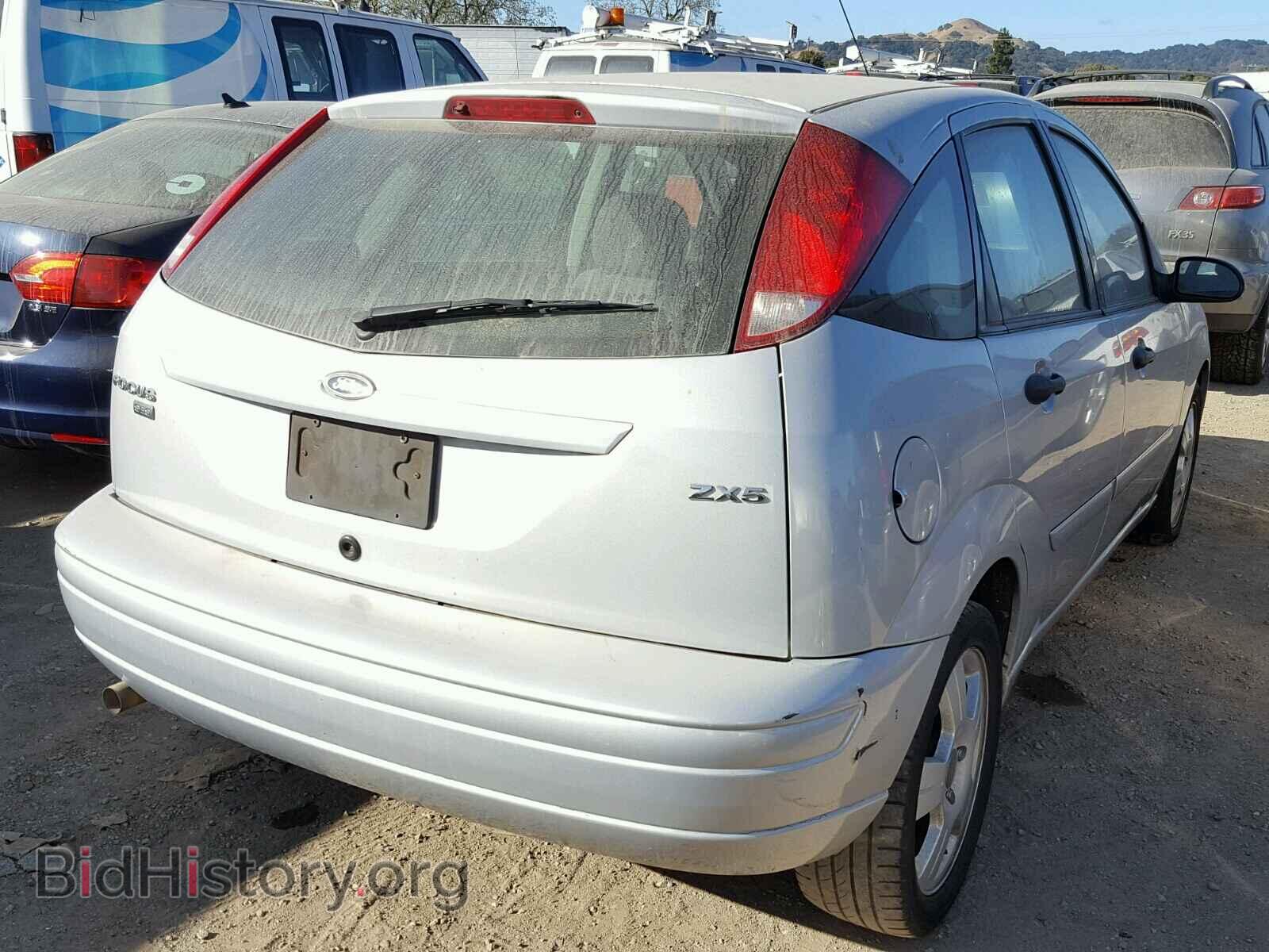 2005 FORD FOCUS - VIN: 3FAHP37N15R153226 - Фото 4