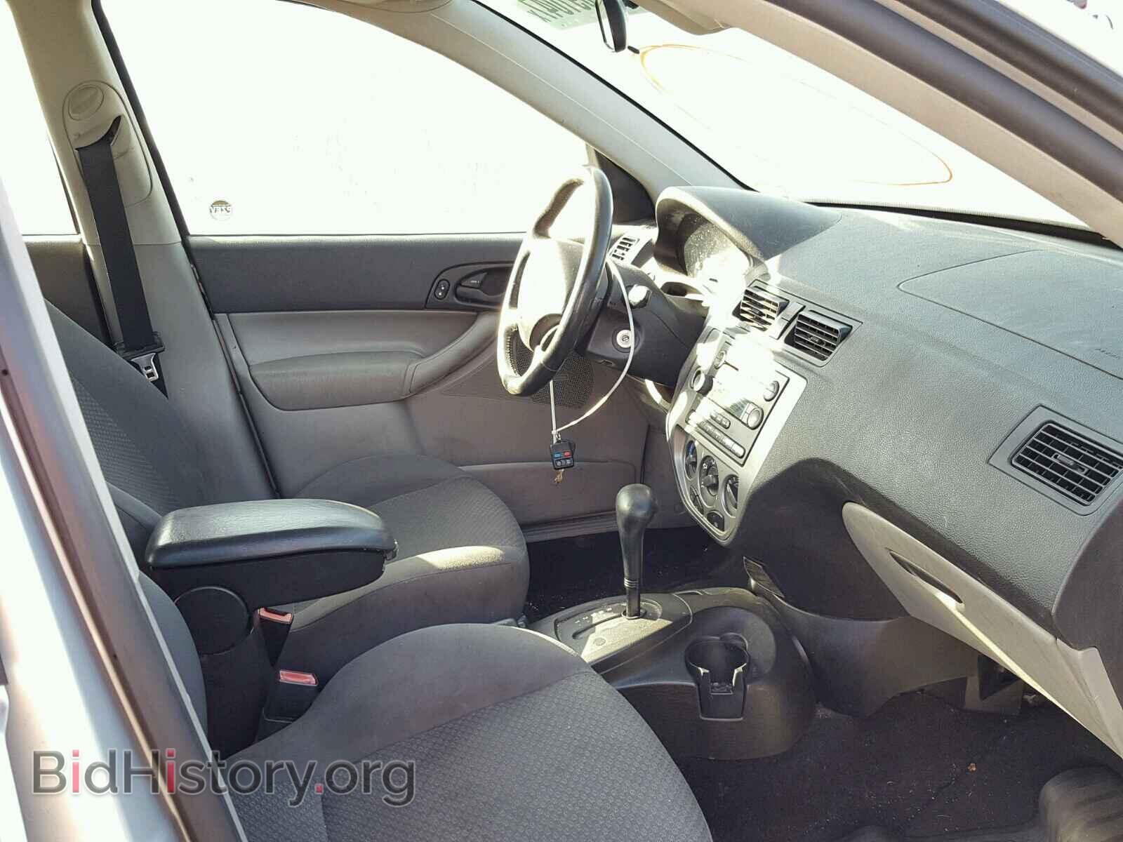 2005 FORD FOCUS - VIN: 3FAHP37N15R153226 - Фото 5