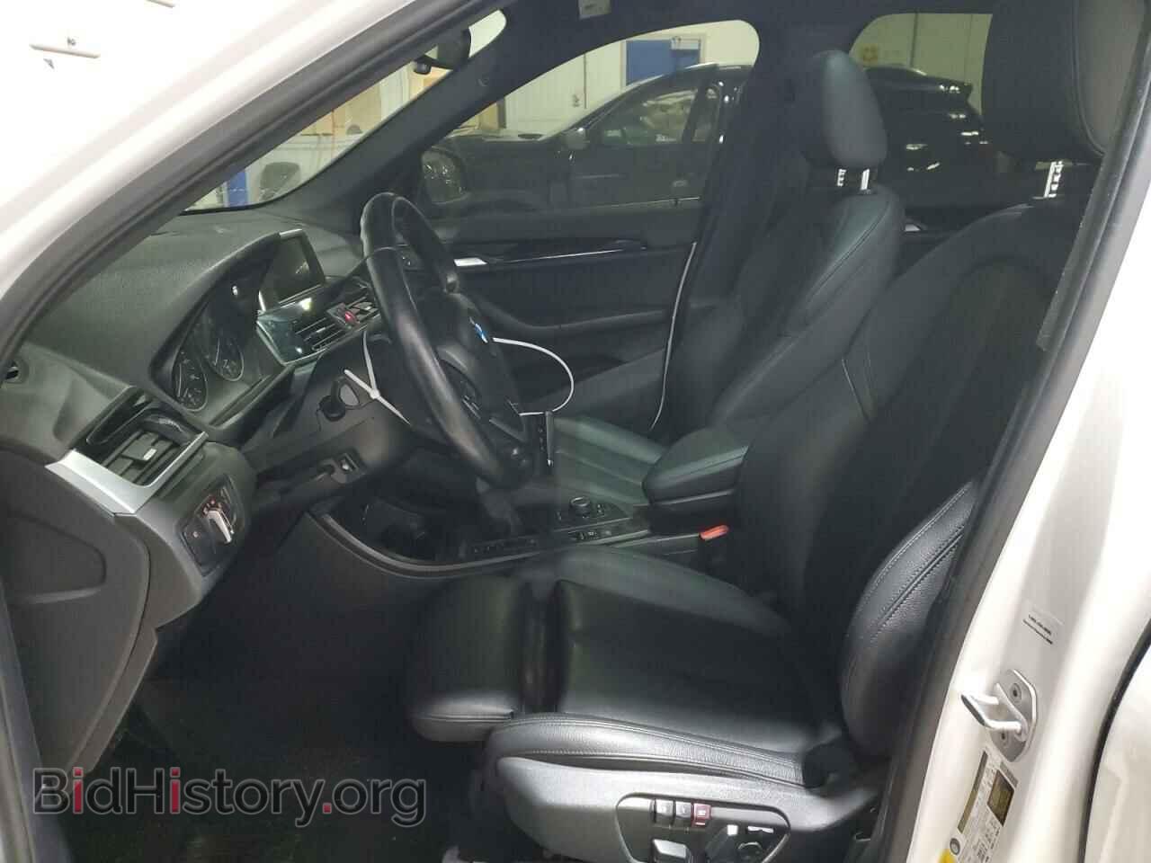 2017 BMW X1 - VIN: WBXHT3C31H5F77920 - Фото 7