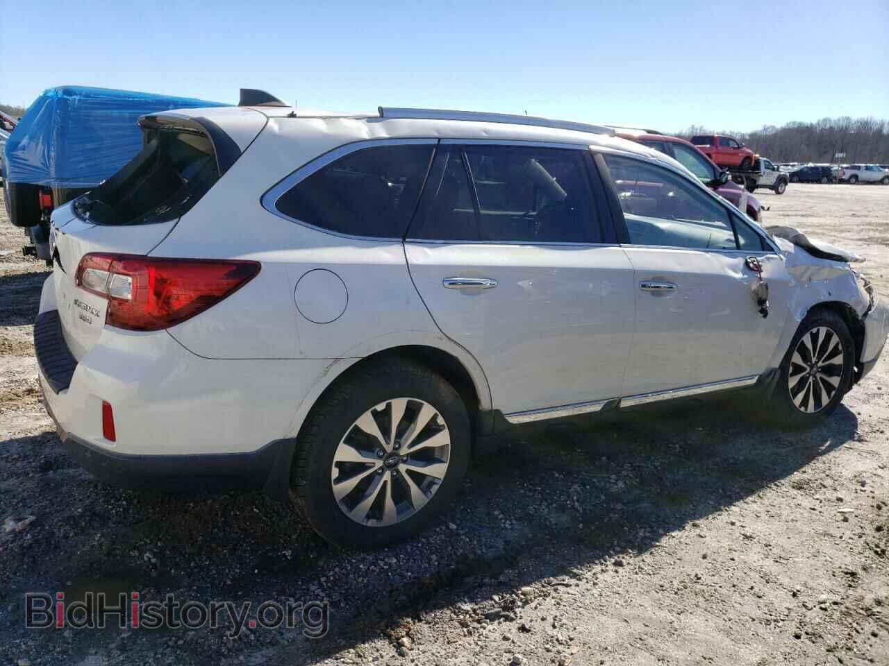 2017 SUBARU OUTBACK - VIN: 4S4BSETC1H3288008 - Фото 3