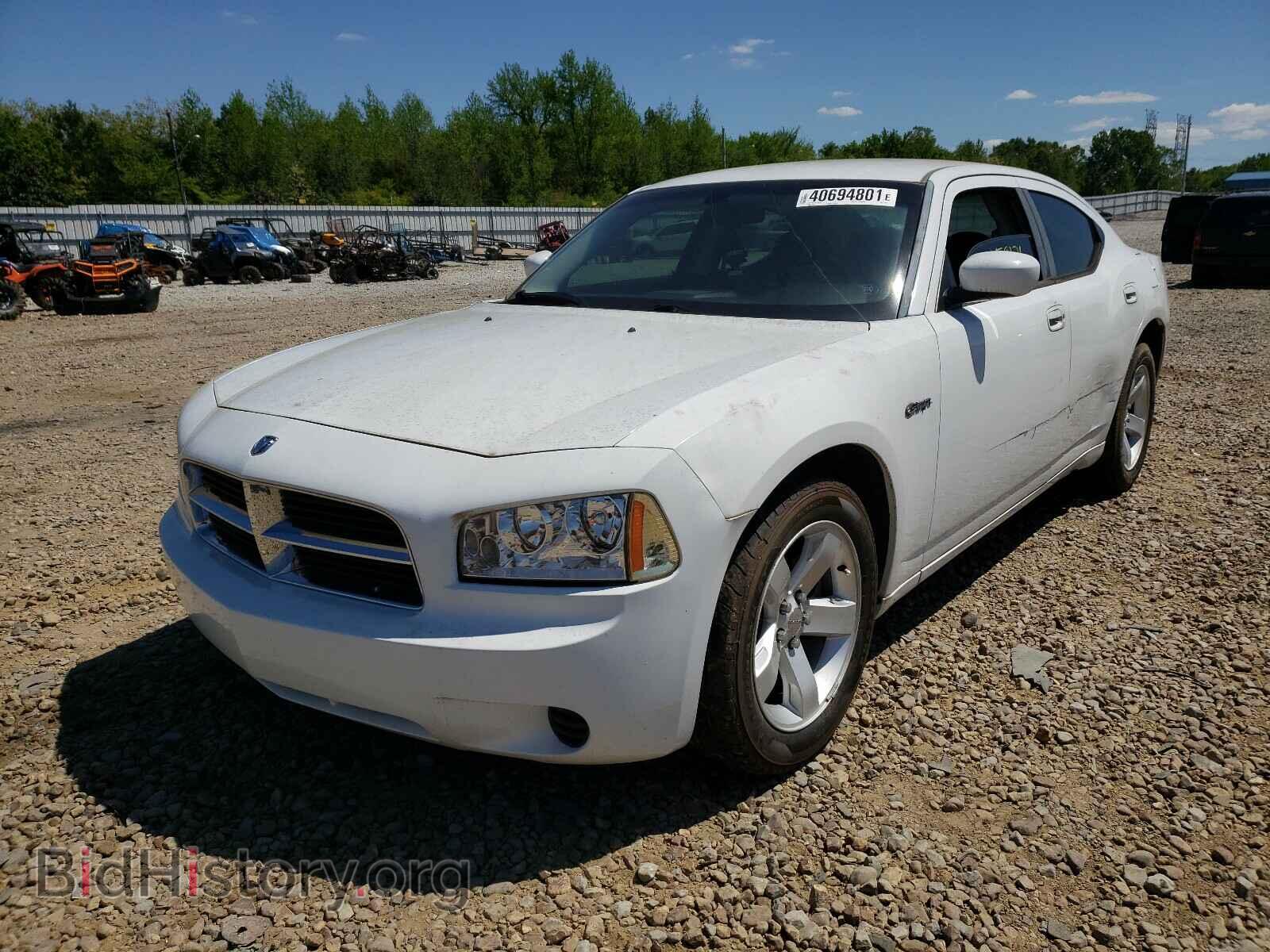 2010 DODGE CHARGER - VIN: 2B3CA4CD2AH287940 - Фото 2