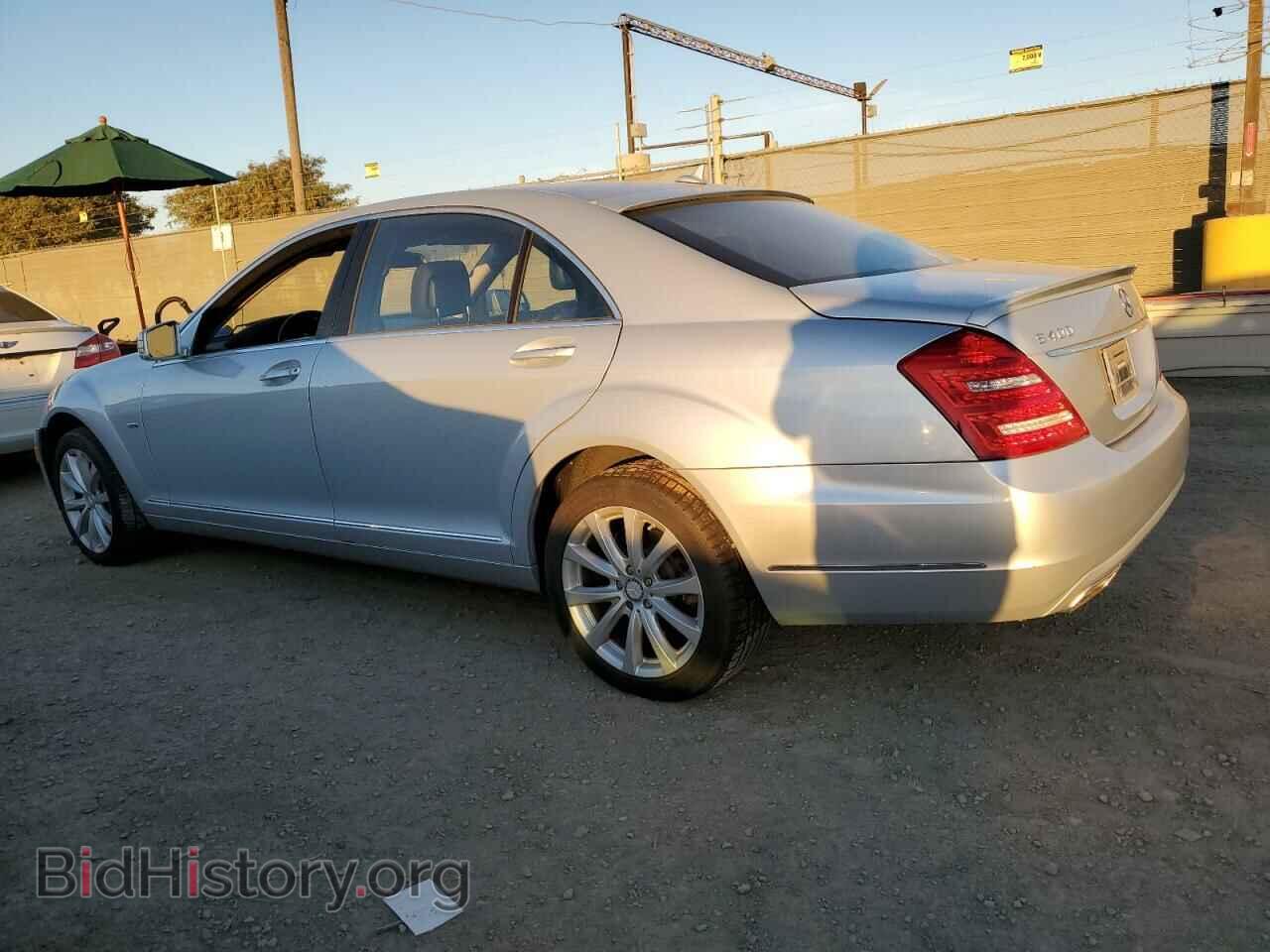 2011 MERCEDES-BENZ S-CLASS - VIN: WDDNG9FB7BA363459 - Фото 2