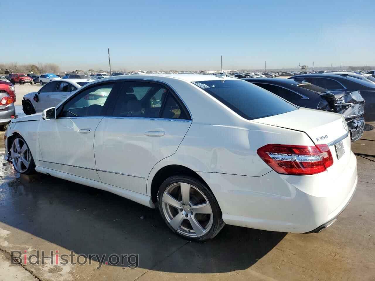 2011 MERCEDES-BENZ E-CLASS - VIN: WDDHF5GB8BA403779 - Фото 2
