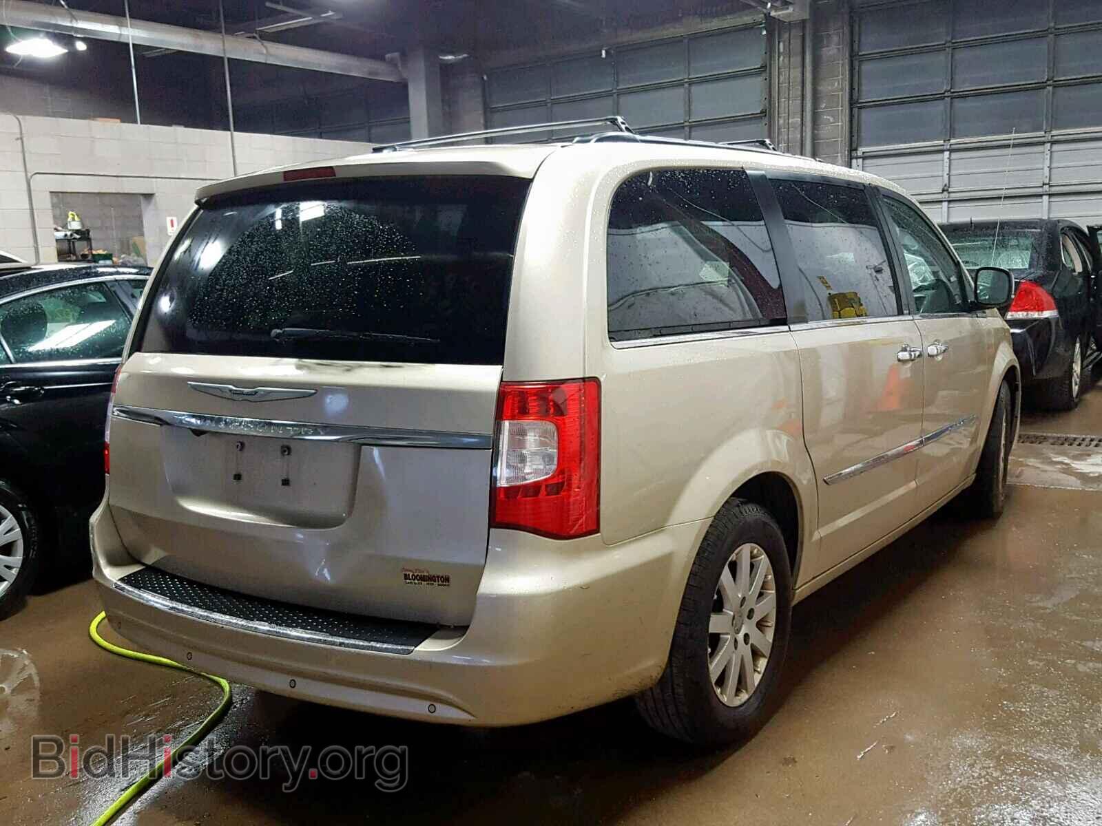 2011 CHRYSLER TOWN & COU - VIN: 2A4RR8DG3BR677078 - Photo 4