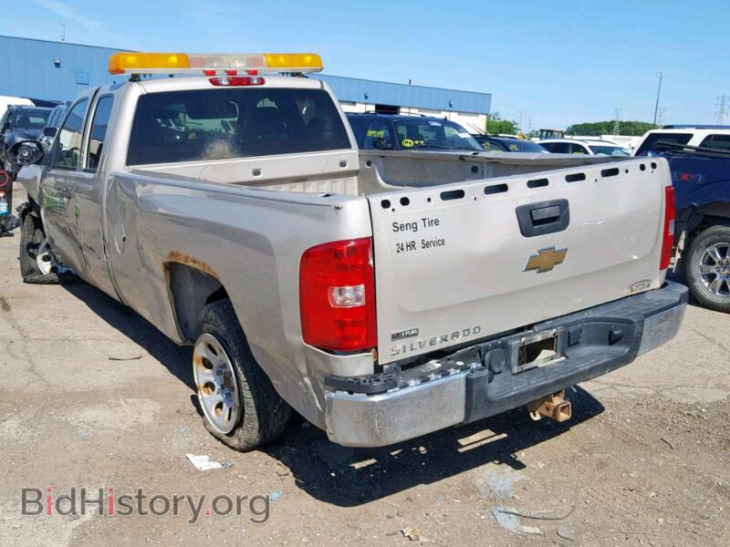 2009 Chevrolet SILVERADO (VIN 1GCEC19059E136694) — photo 3 of 10