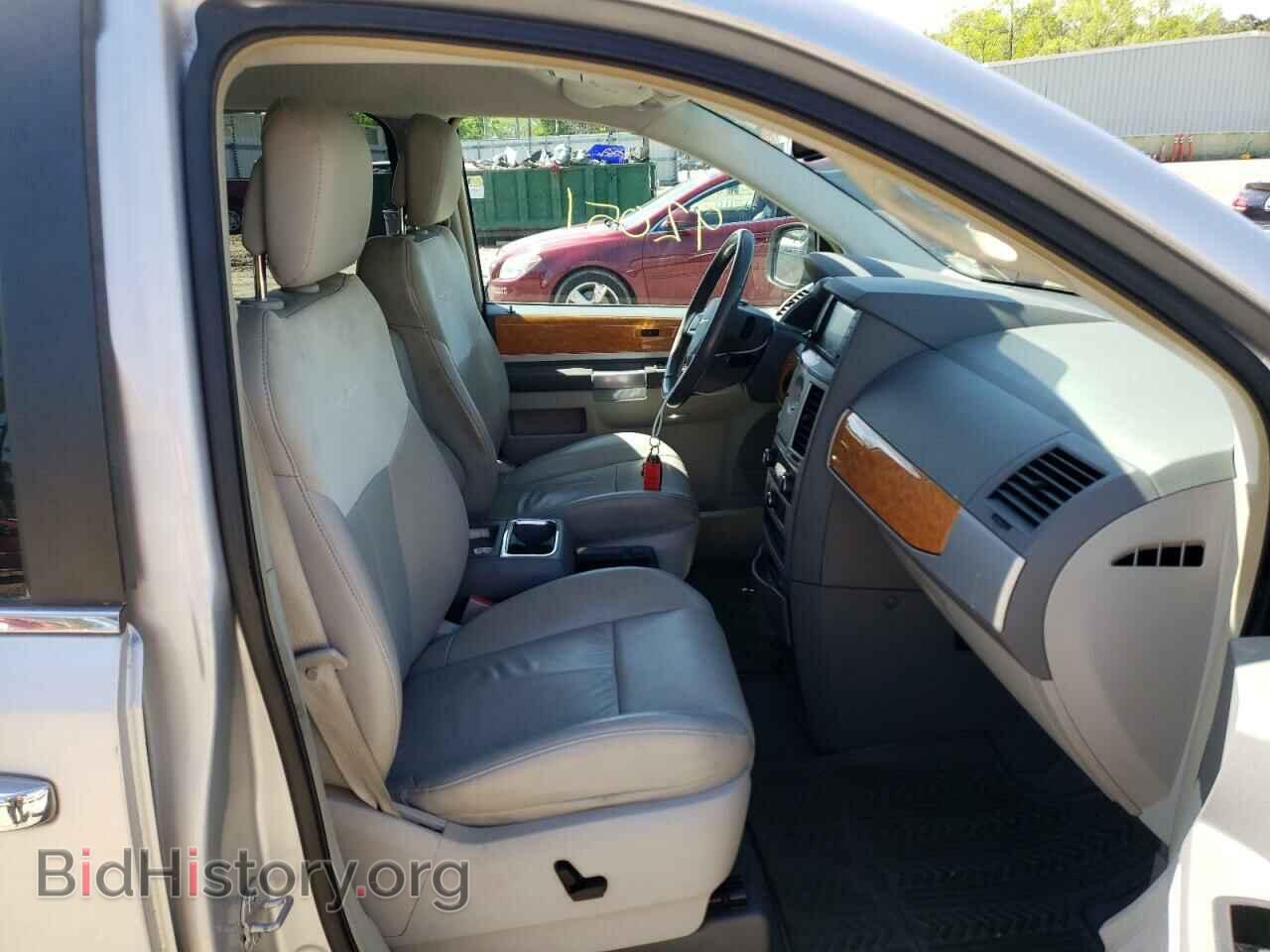 2010 CHRYSLER MINIVAN - VIN: 2A4RR7DX3AR321867 - Фото 5