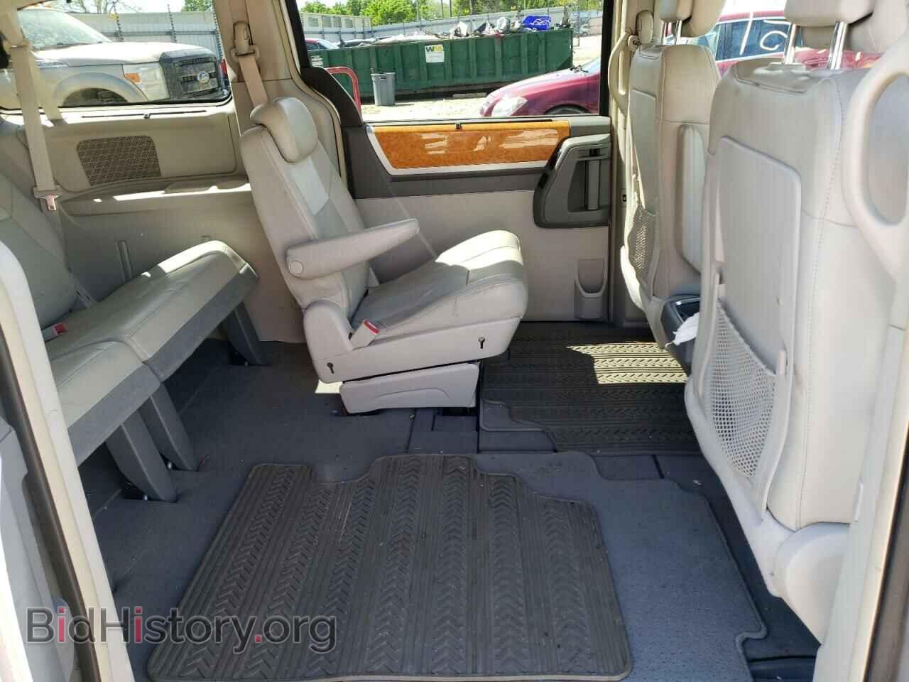 2010 CHRYSLER MINIVAN - VIN: 2A4RR7DX3AR321867 - Фото 6