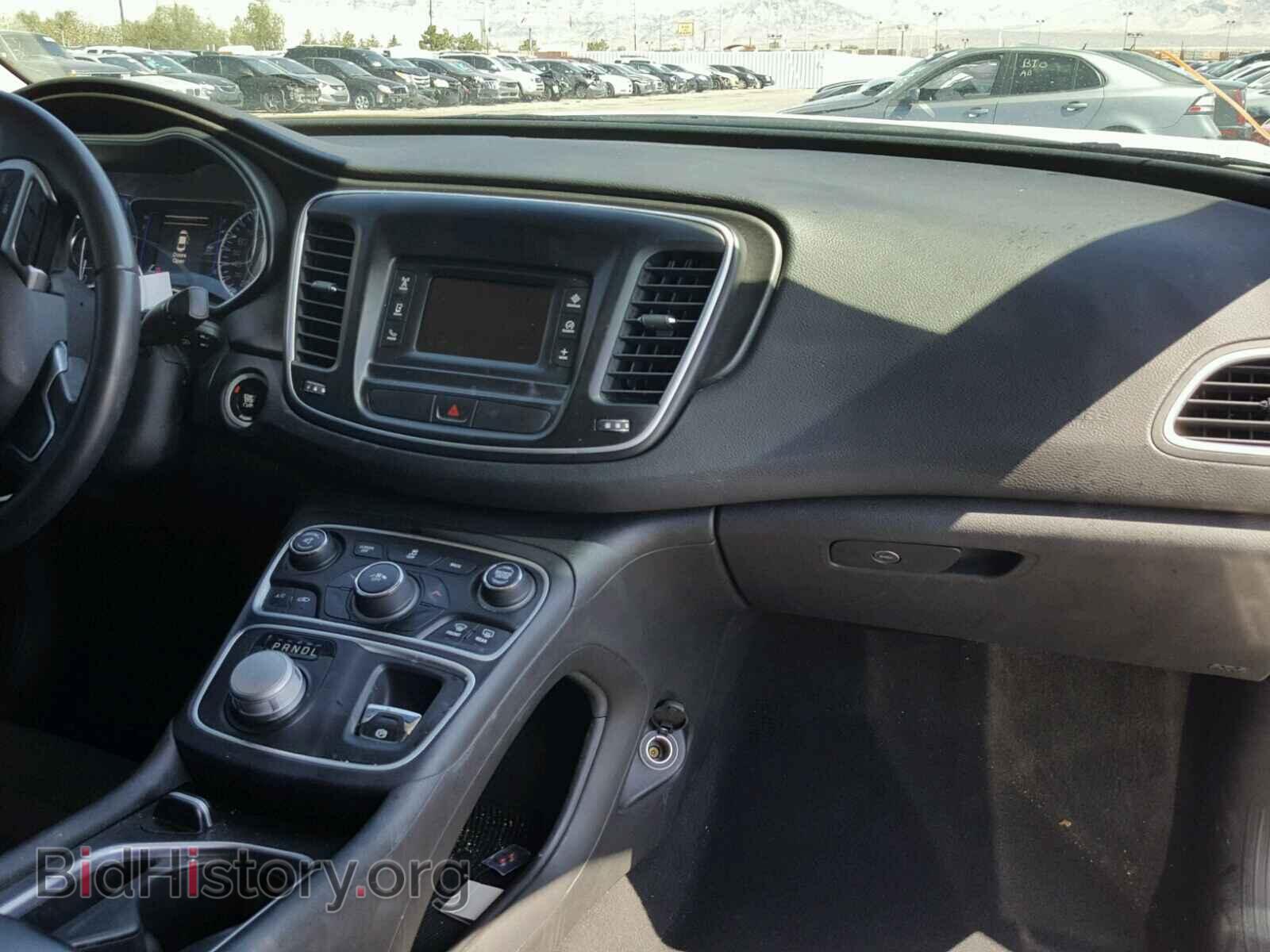 2015 CHRYSLER 200 - VIN: 1C3CCCAB6FN688446 - Photo 9