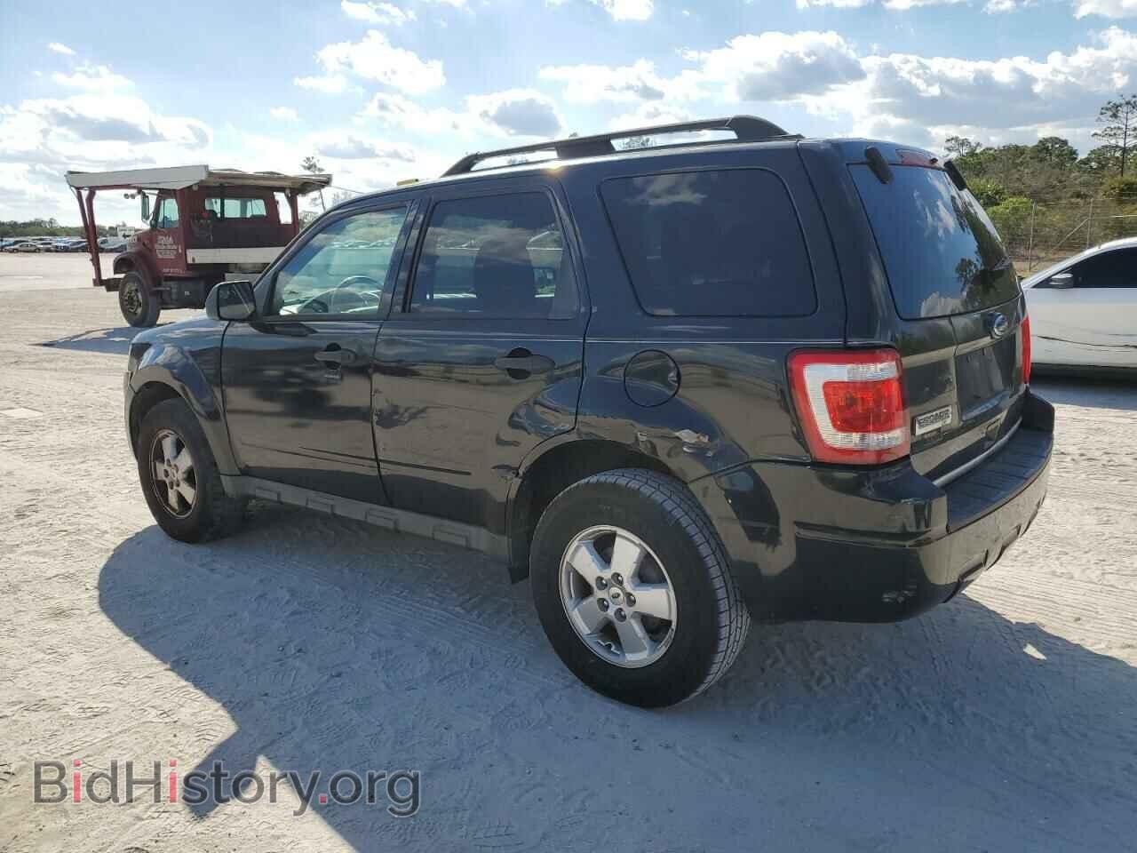 2011 FORD ESCAPE - VIN: 1FMCU0D76BKA54186 - Фото 2