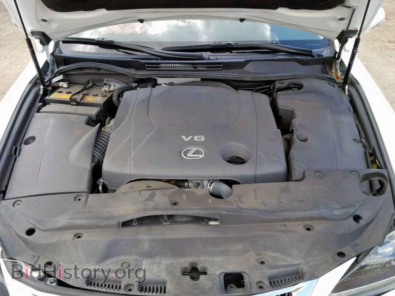 2011 Lexus IS 250 (VIN JTHFF2C27B2514872) — фото 7 из 10