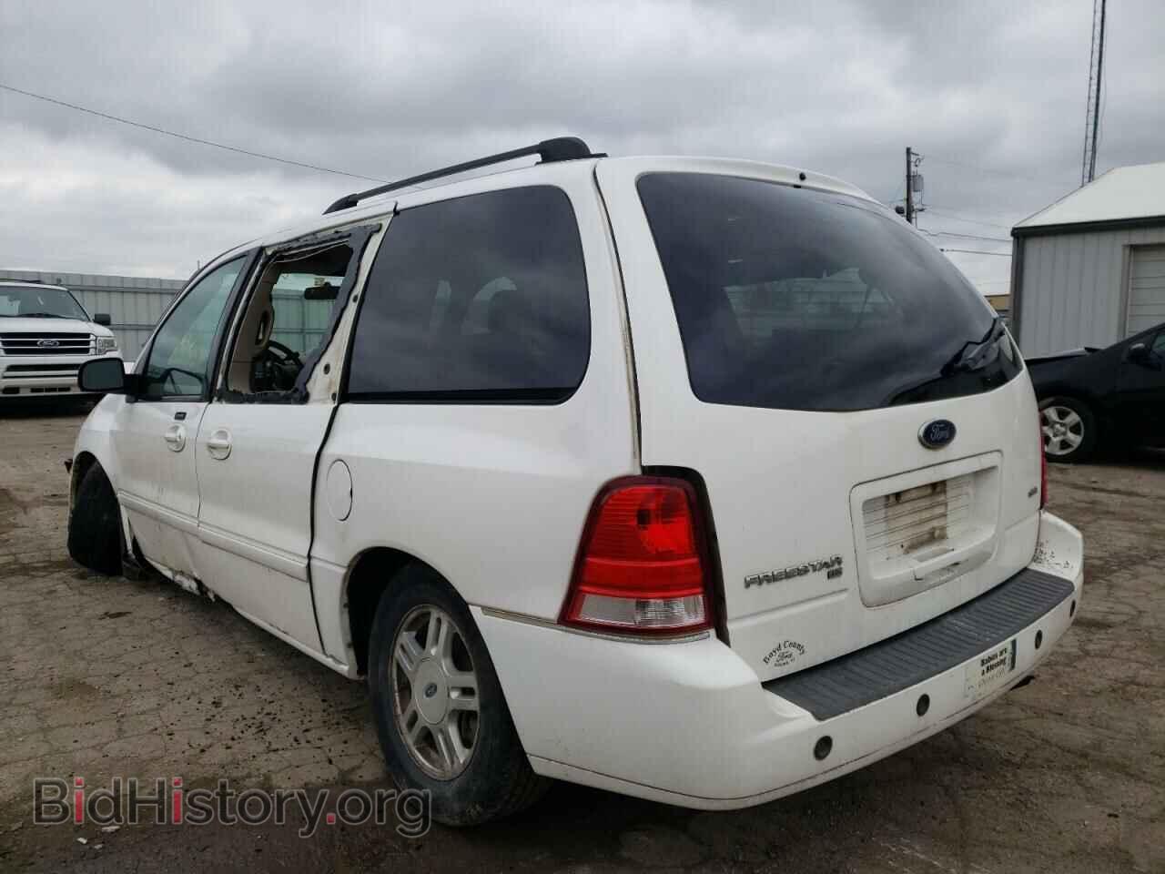 2007 FORD FREESTAR - VIN: 2FMZA52237BA10865 - Фото 3
