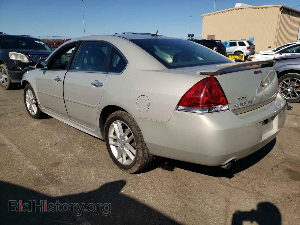 2012 CHEVROLET IMPALA - VIN: 2G1WC5E37C1323190 - Фото 2