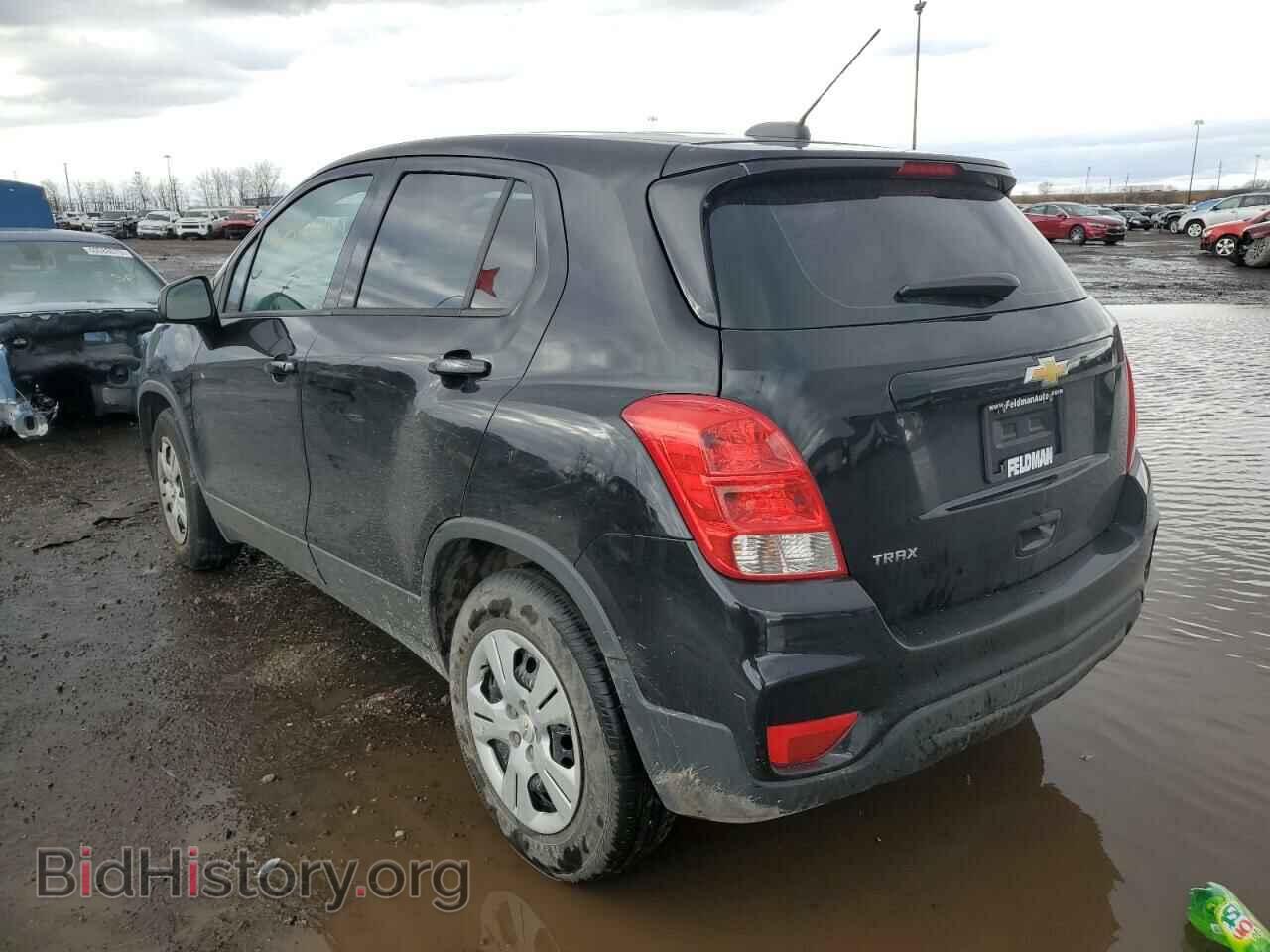 2017 CHEVROLET TRAX - VIN: 3GNCJKSB9HL210557 - Фото 2