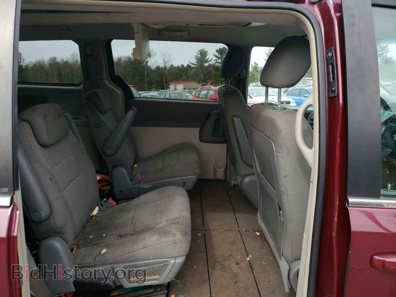 2008 CHRYSLER MINIVAN - VIN: 2A8HR54P68R760098 - Фото 6