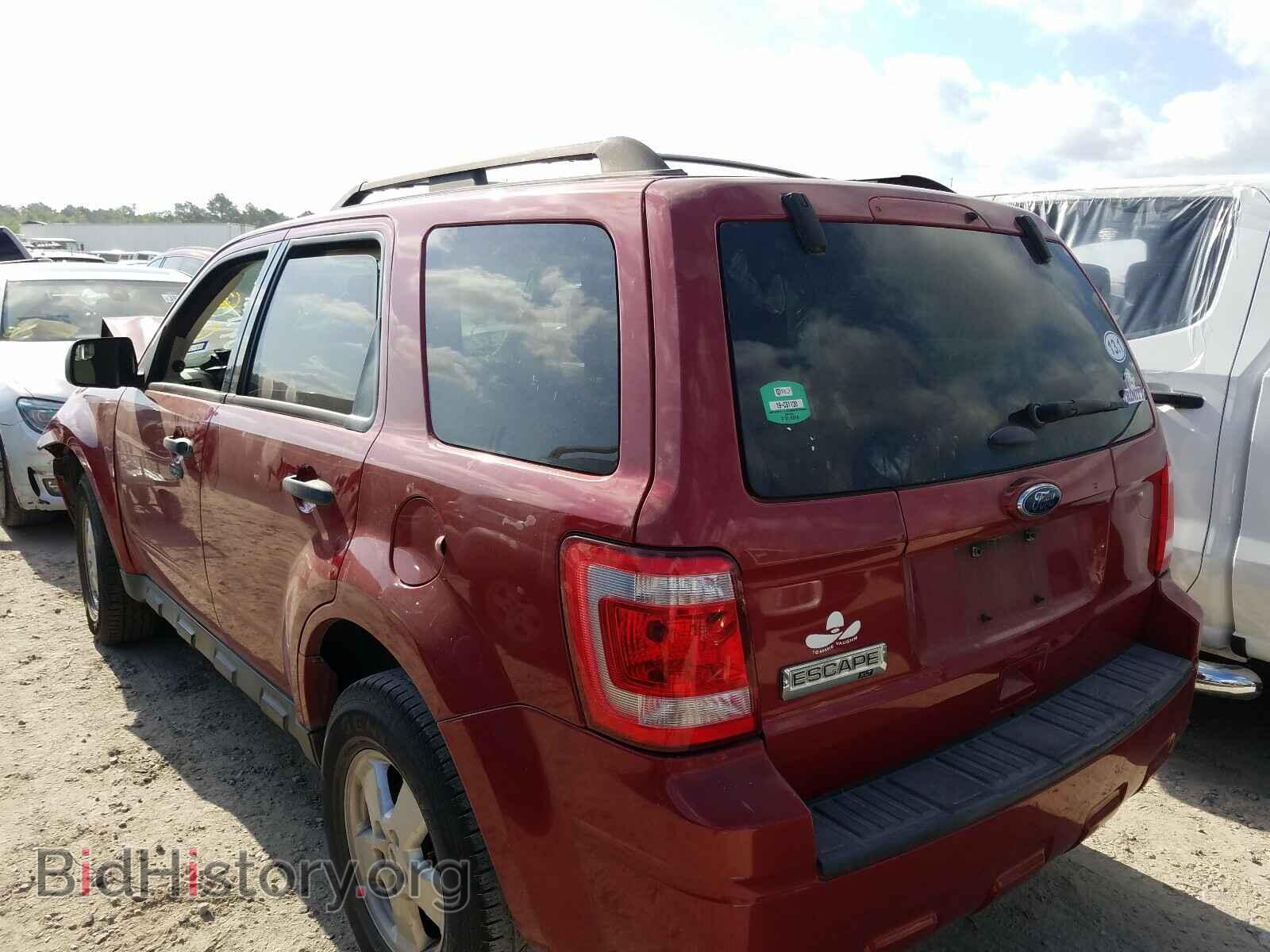 2011 FORD ESCAPE - VIN: 1FMCU0D72BKB27876 - Photo 3