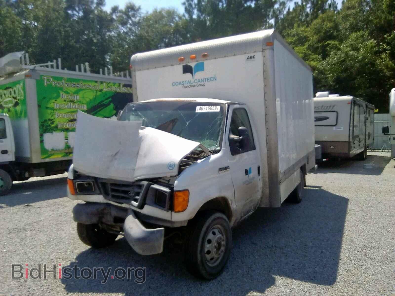 2006 FORD ECONOLINE - VIN: 1FDWE35L46DB07047 - Фото 2