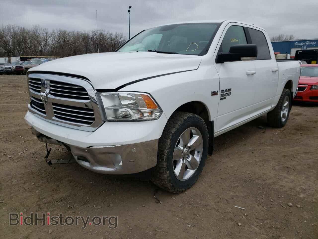 2019 RAM 1500 - VIN: 1C6RR7LT2KS533980 - Photo 2