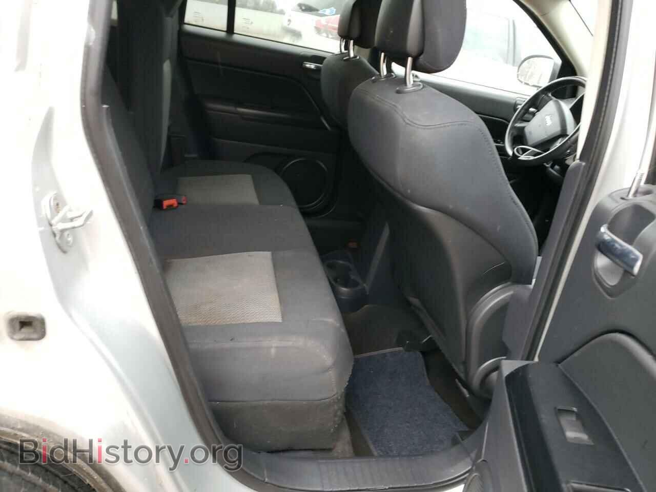 2010 JEEP COMPASS - VIN: 1J4NT1FA3AD621272 - Photo 6