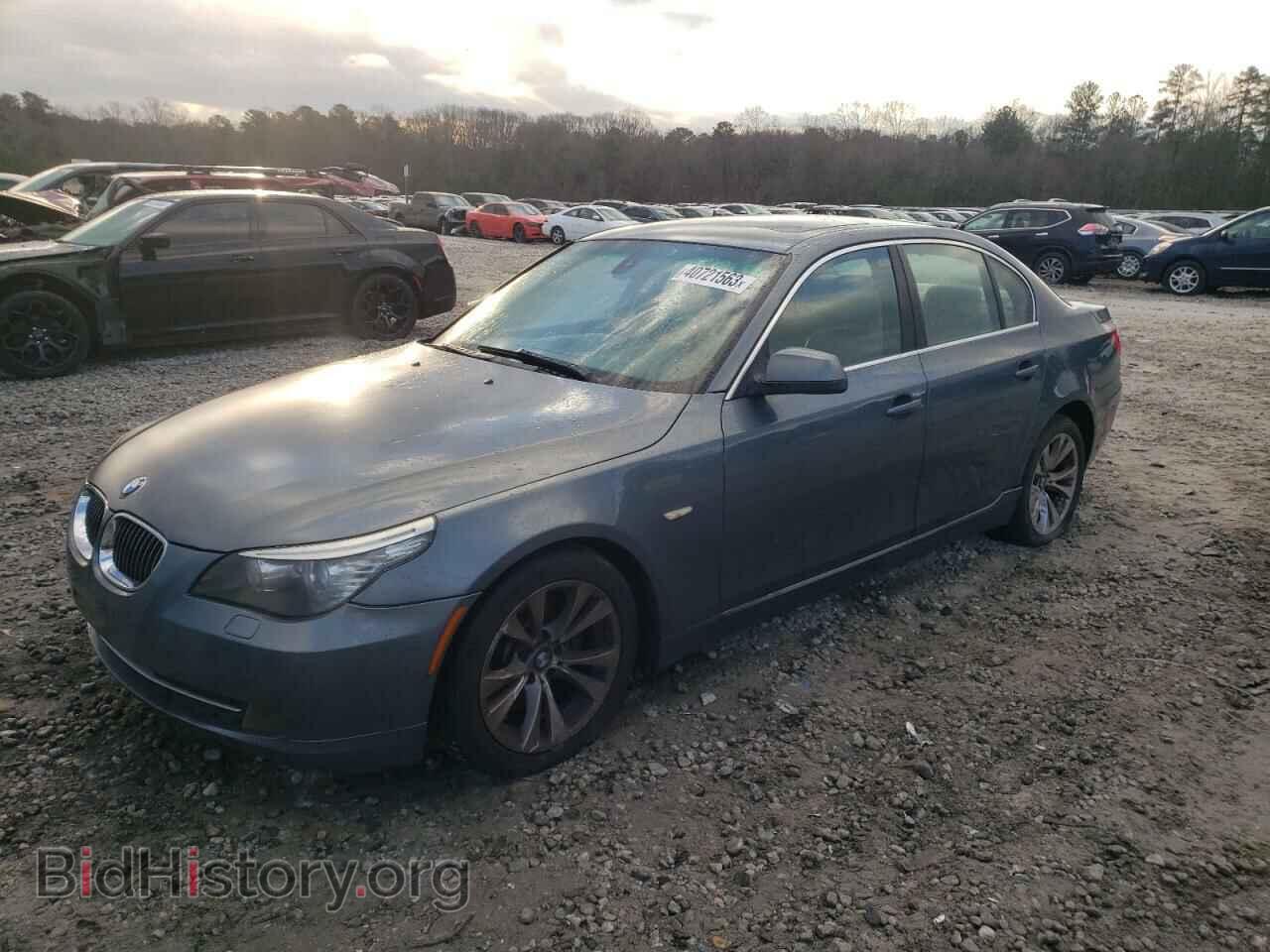 Фотография WBANW1C55AC168151 - BMW 5 SERIES 2010