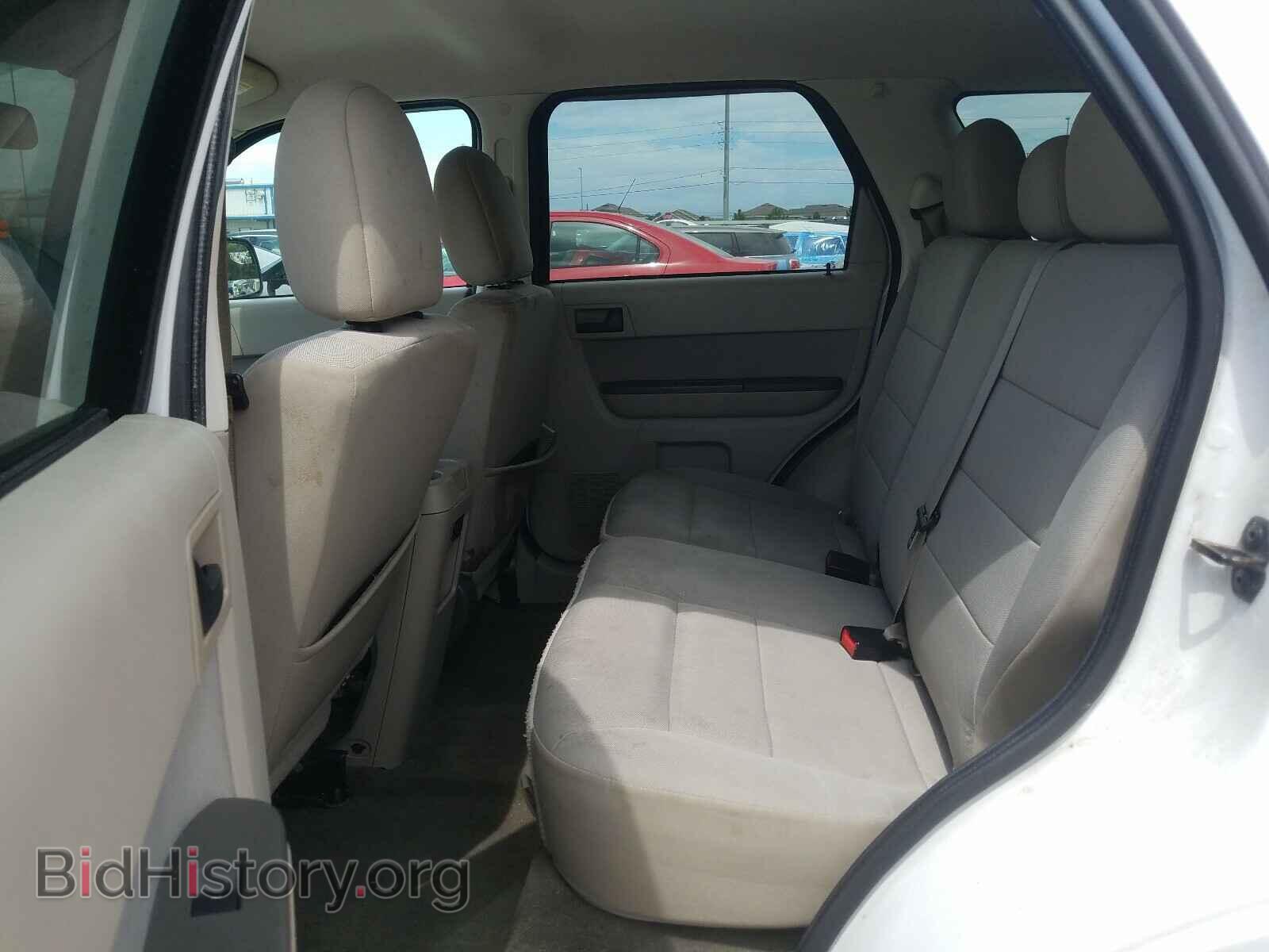 2011 FORD ESCAPE - VIN: 1FMCU0D77BKC24717 - Фото 6