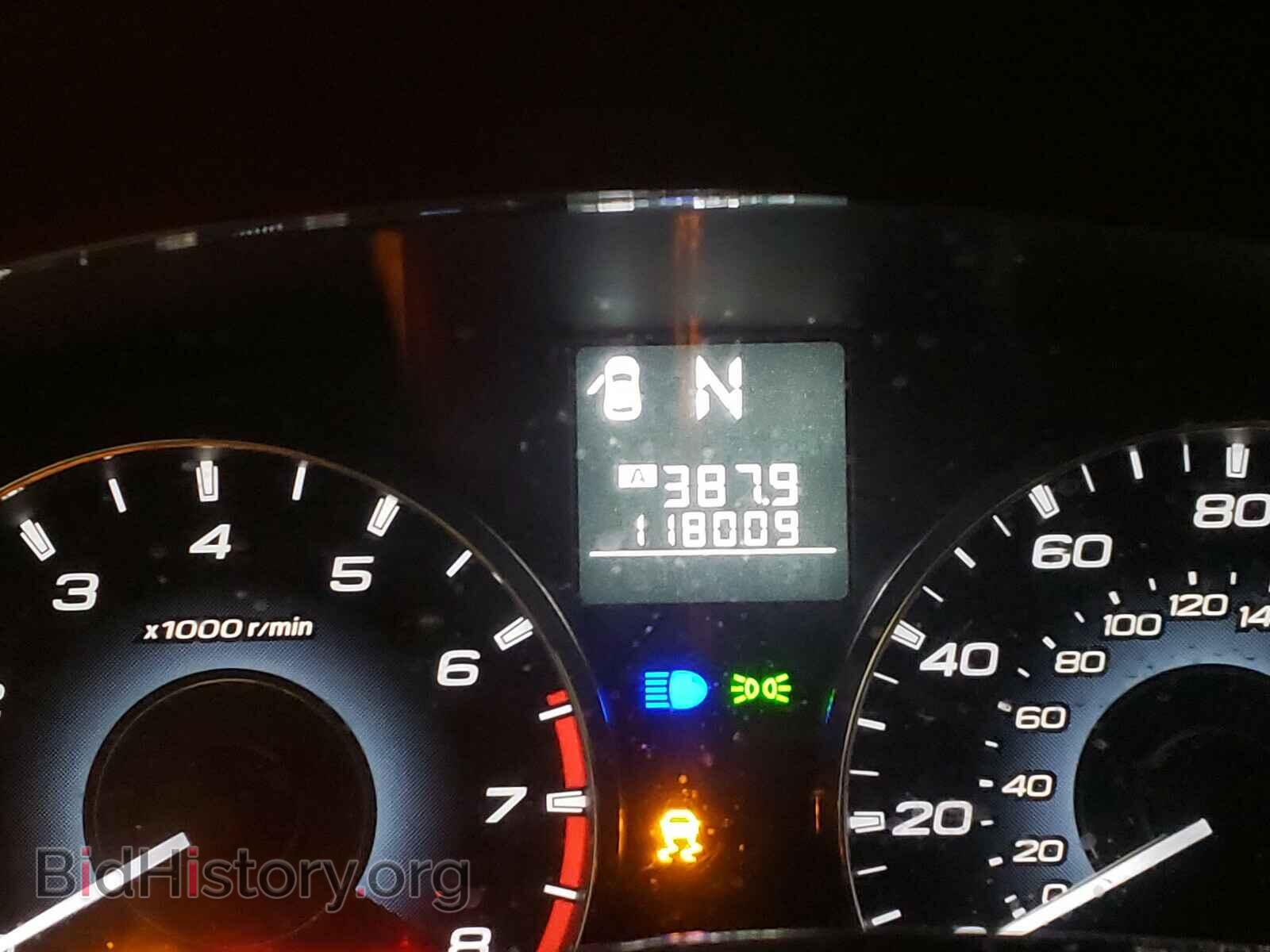 2011 SUBARU OUTBACK - VIN: 4S4BRBCC6B3344932 - Photo 8