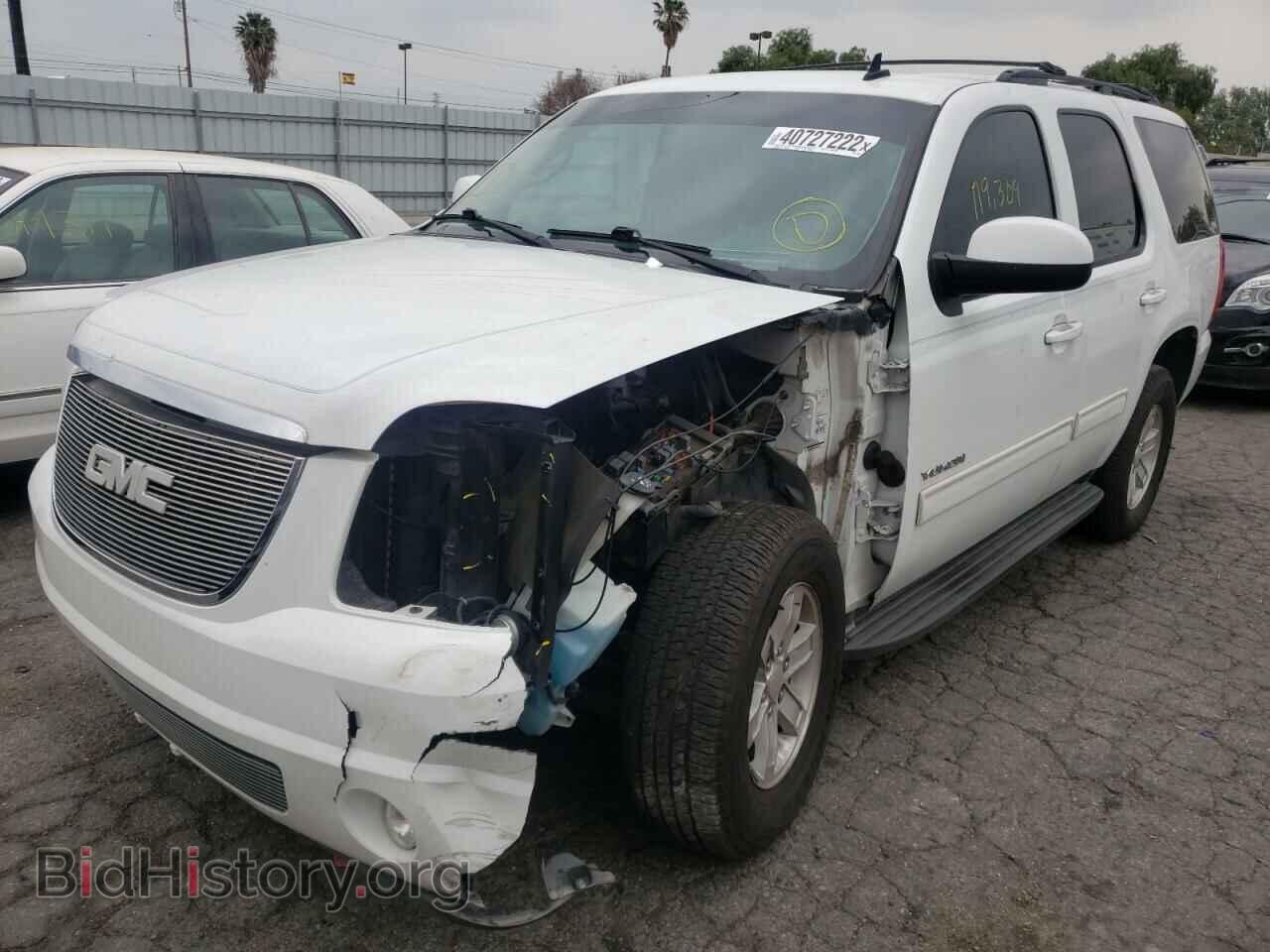 2013 GMC YUKON - VIN: 1GKS1AE09DR367781 - Фото 2