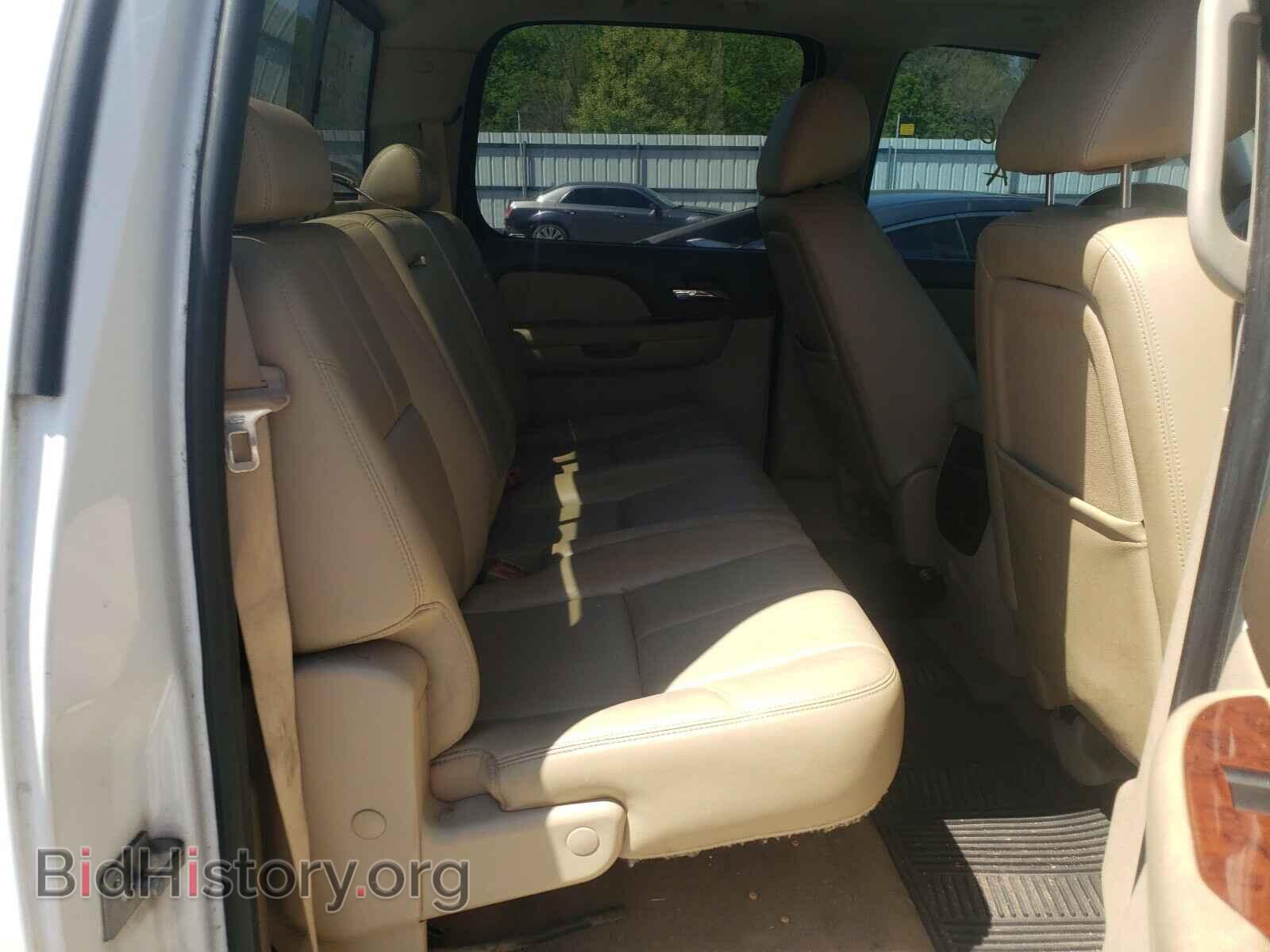 2010 GMC SIERRA - VIN: 3GTRCWE06AG108596 - Фото 6