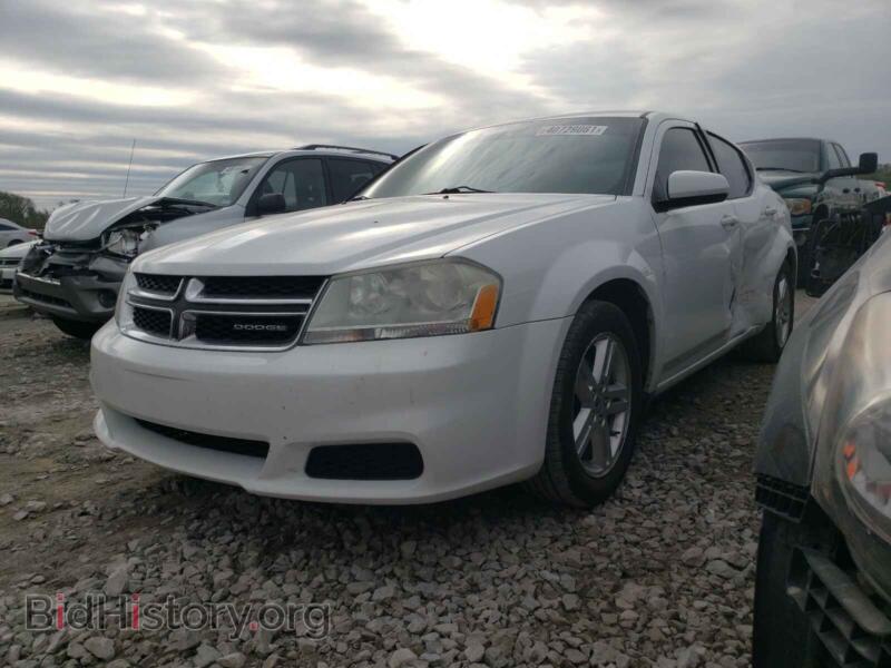2011 Dodge AVENGER (VIN 1B3BD1FB1BN555882) — photo 2 of 10