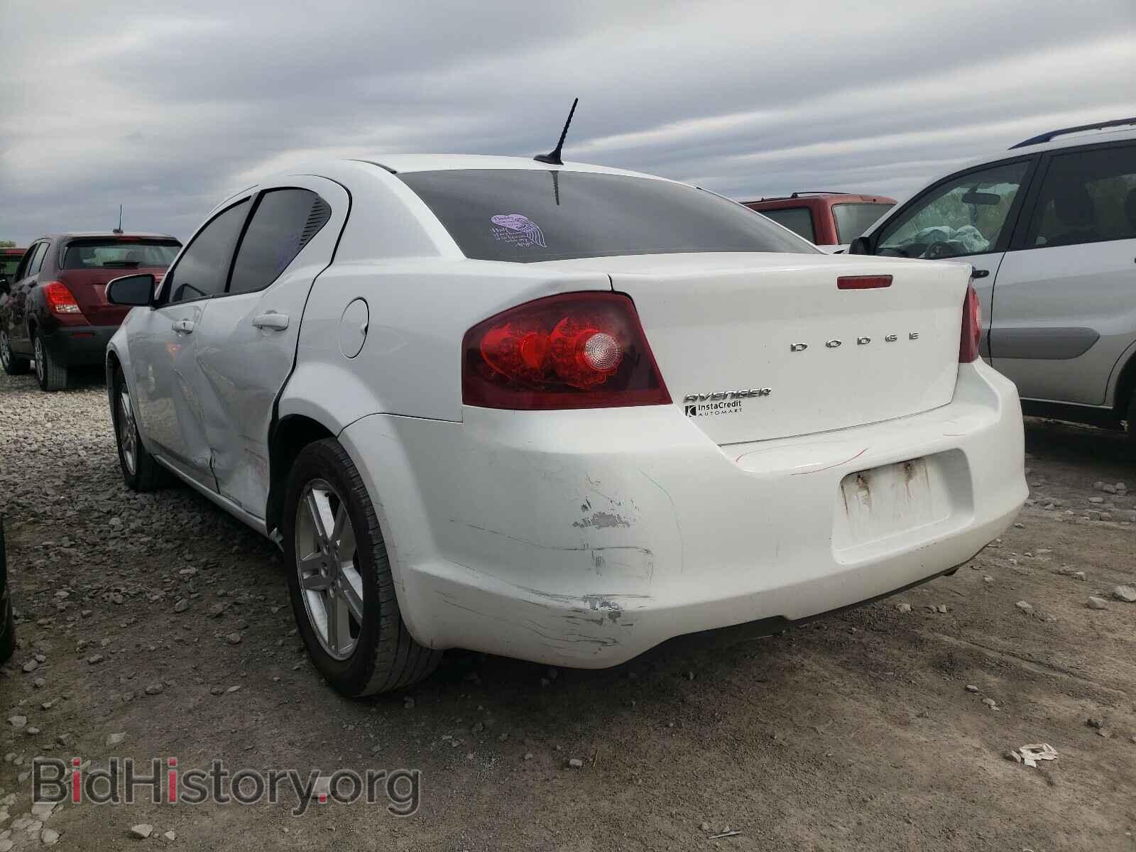 2011 DODGE AVENGER - VIN: 1B3BD1FB1BN555882 - Фото 3