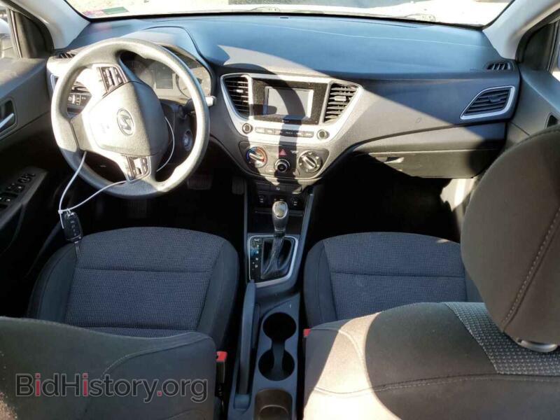 2019 Hyundai ACCENT (VIN 3KPC24A38KE069942) — photo 8 of 12