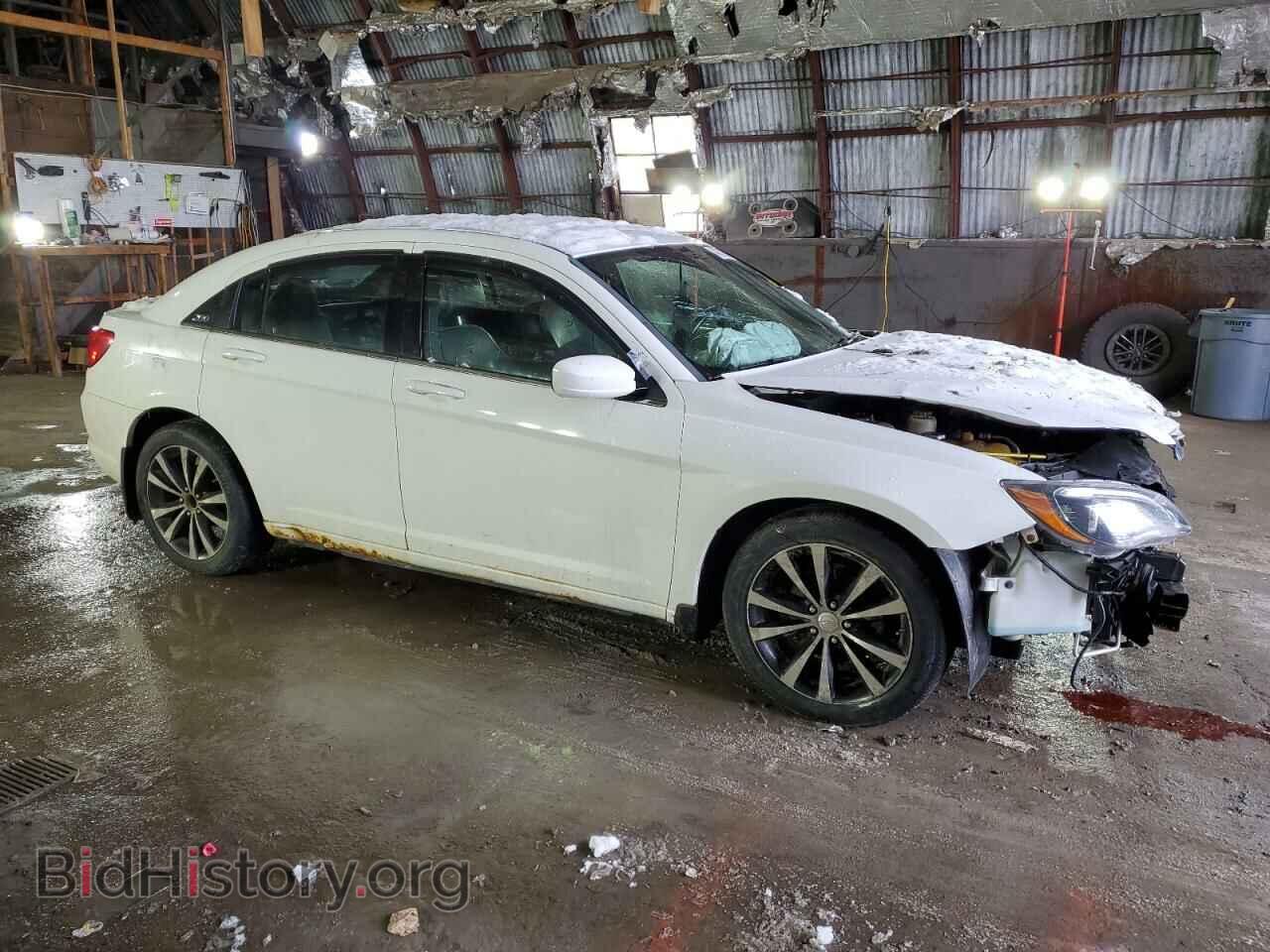 2012 CHRYSLER 200 - VIN: 1C3CCBHG4CN304610 - Фото 4