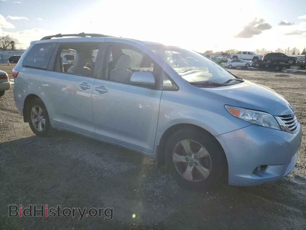 2017 TOYOTA All Models - VIN: 5TDKZ3DC1HS871972 - Фото 4