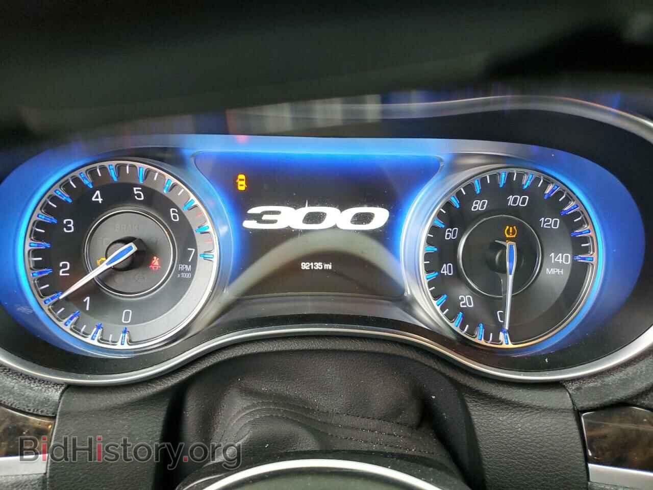 2016 CHRYSLER 300 - VIN: 2C3CCAEG3GH111099 - Фото 9