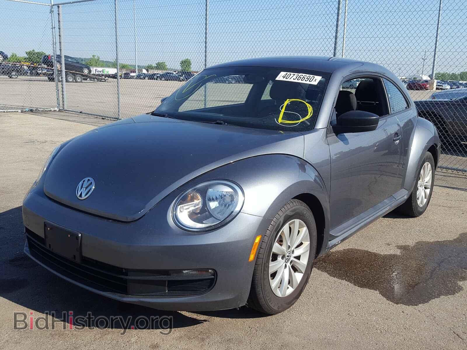 2014 VOLKSWAGEN BEETLE - VIN: 3VWF17AT6EM650686 - Фото 2