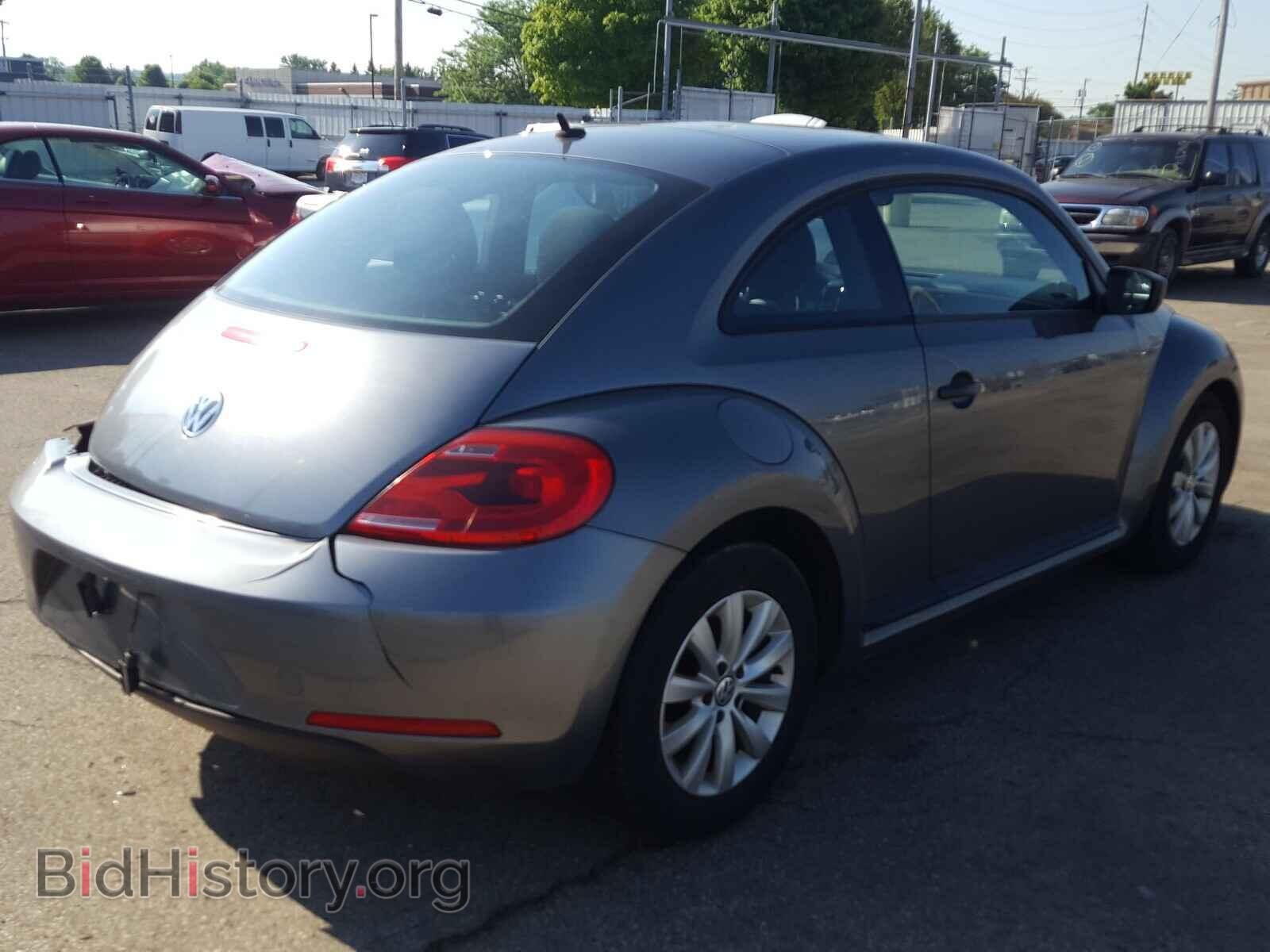 2014 VOLKSWAGEN BEETLE - VIN: 3VWF17AT6EM650686 - Фото 4