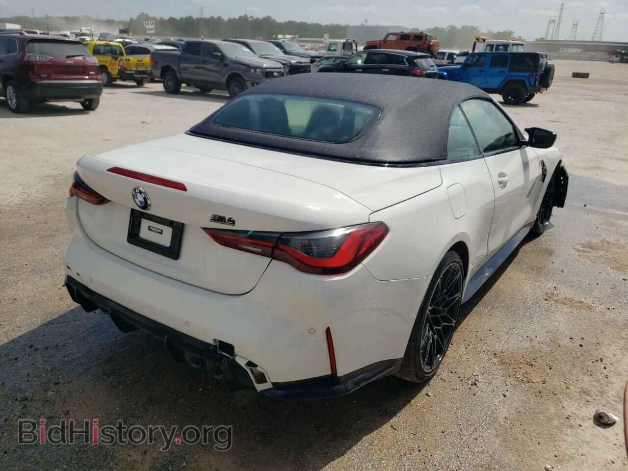2022 BMW M4 - VIN: WBS33BA06NCJ23976 - Фото 4