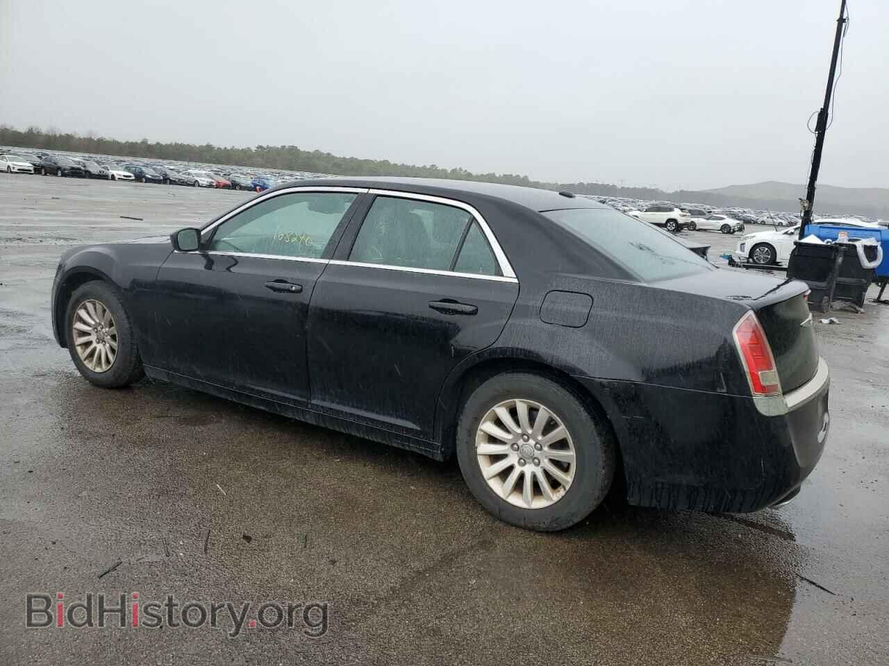 2013 CHRYSLER 300 - VIN: 2C3CCAAG6DH727882 - Фото 2
