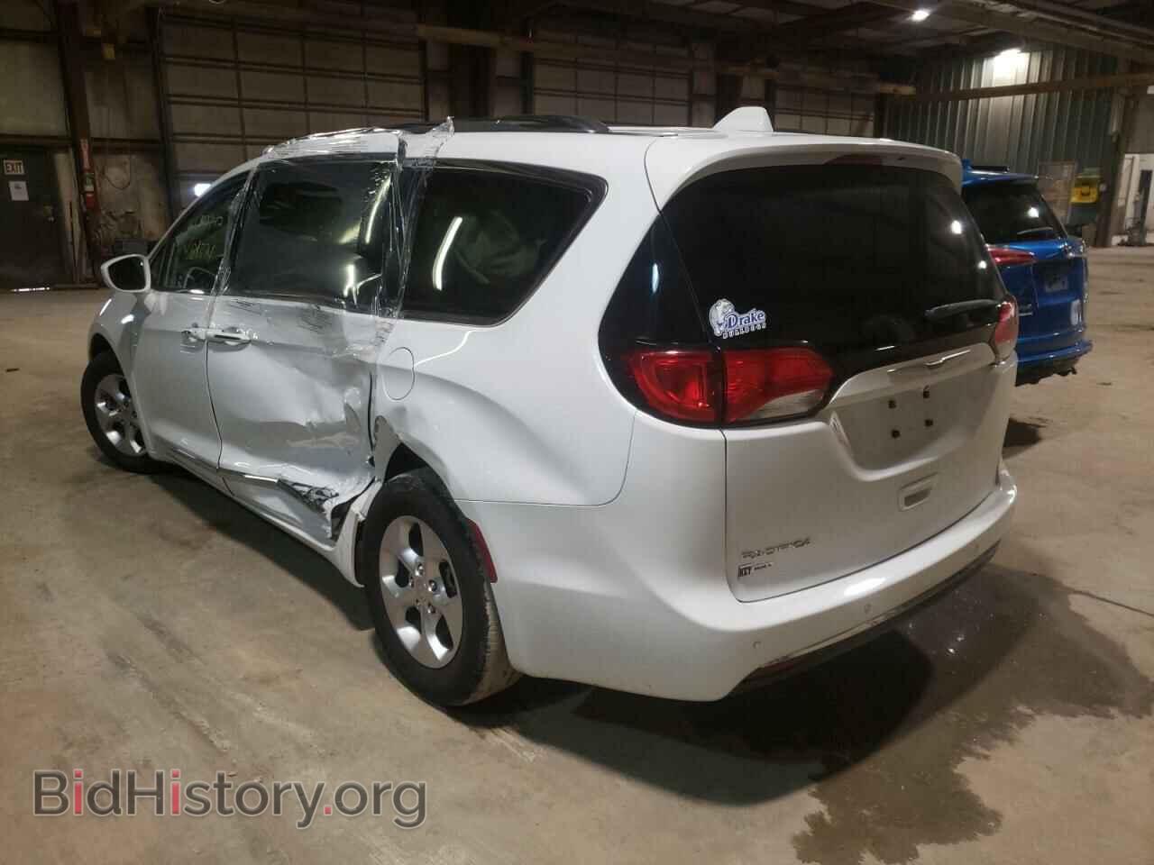 2017 CHRYSLER PACIFICA - VIN: 2C4RC1EG5HR812695 - Фото 3