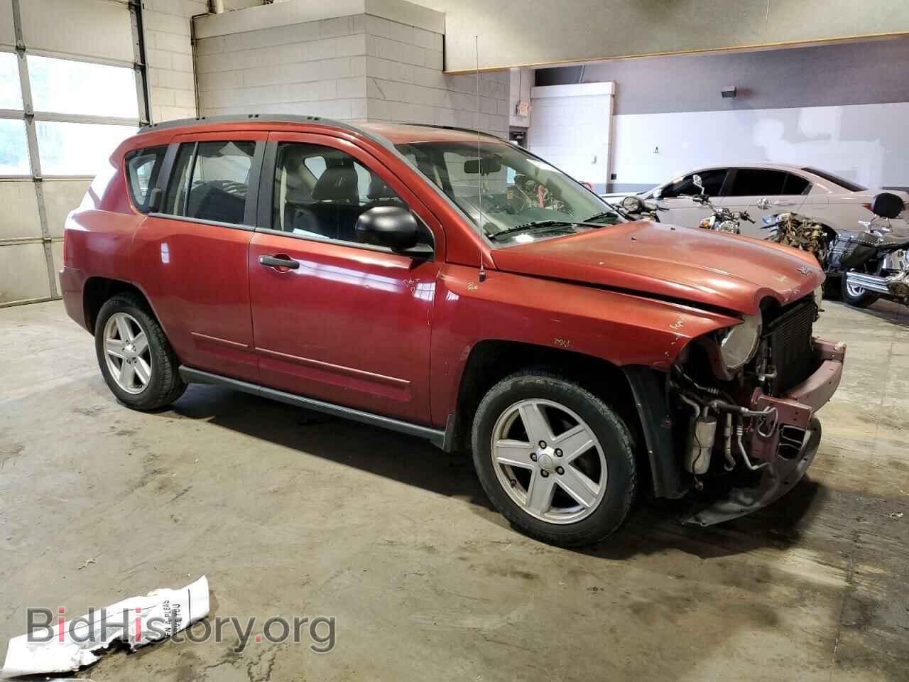 2009 JEEP COMPASS - VIN: 1J8FT47AX9D139851 - Photo 4