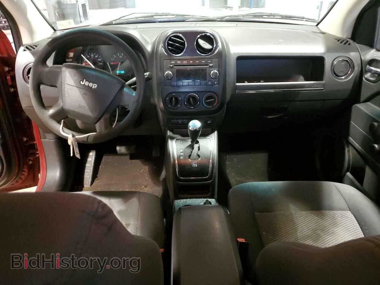 2009 JEEP COMPASS - VIN: 1J8FT47AX9D139851 - Photo 8