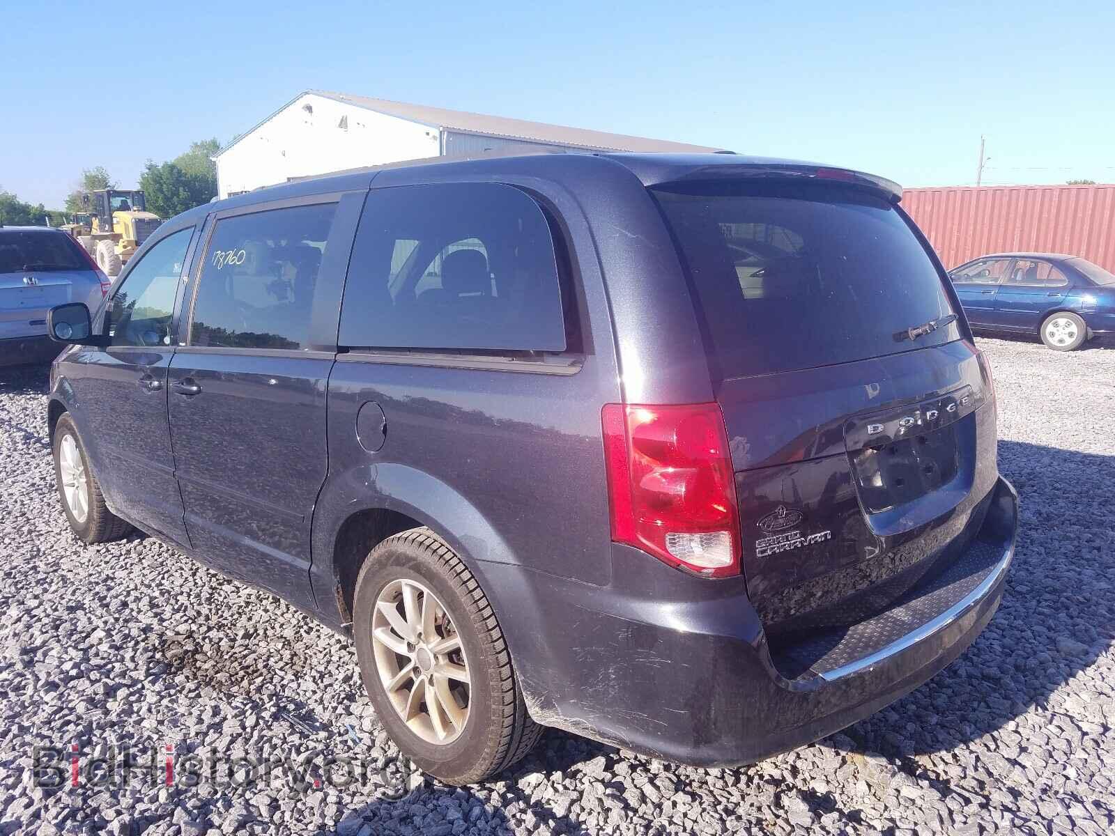 2013 DODGE CARAVAN - VIN: 2C4RDGBG1DR665581 - Фото 3